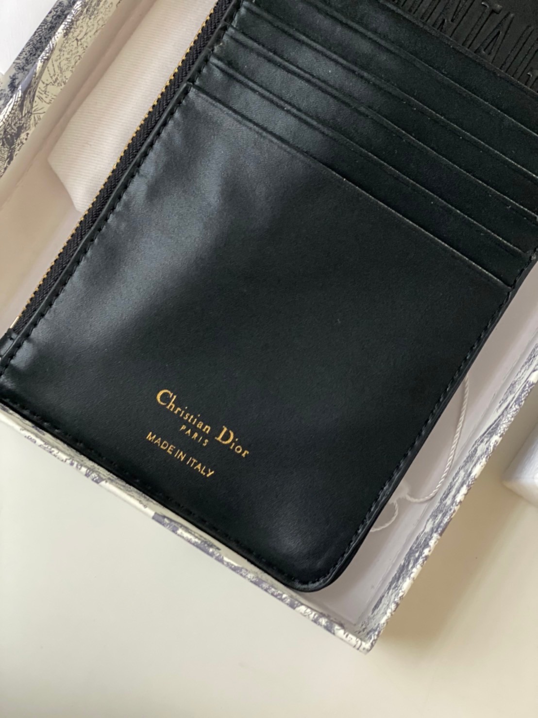 Dior 30 montaigne long wallet /Dior phone bag เกรดออริจินอล กระเป๋าเงินใบยาวลาย dior oblique ติดโลโก้ CD สีทองด้านหน้า