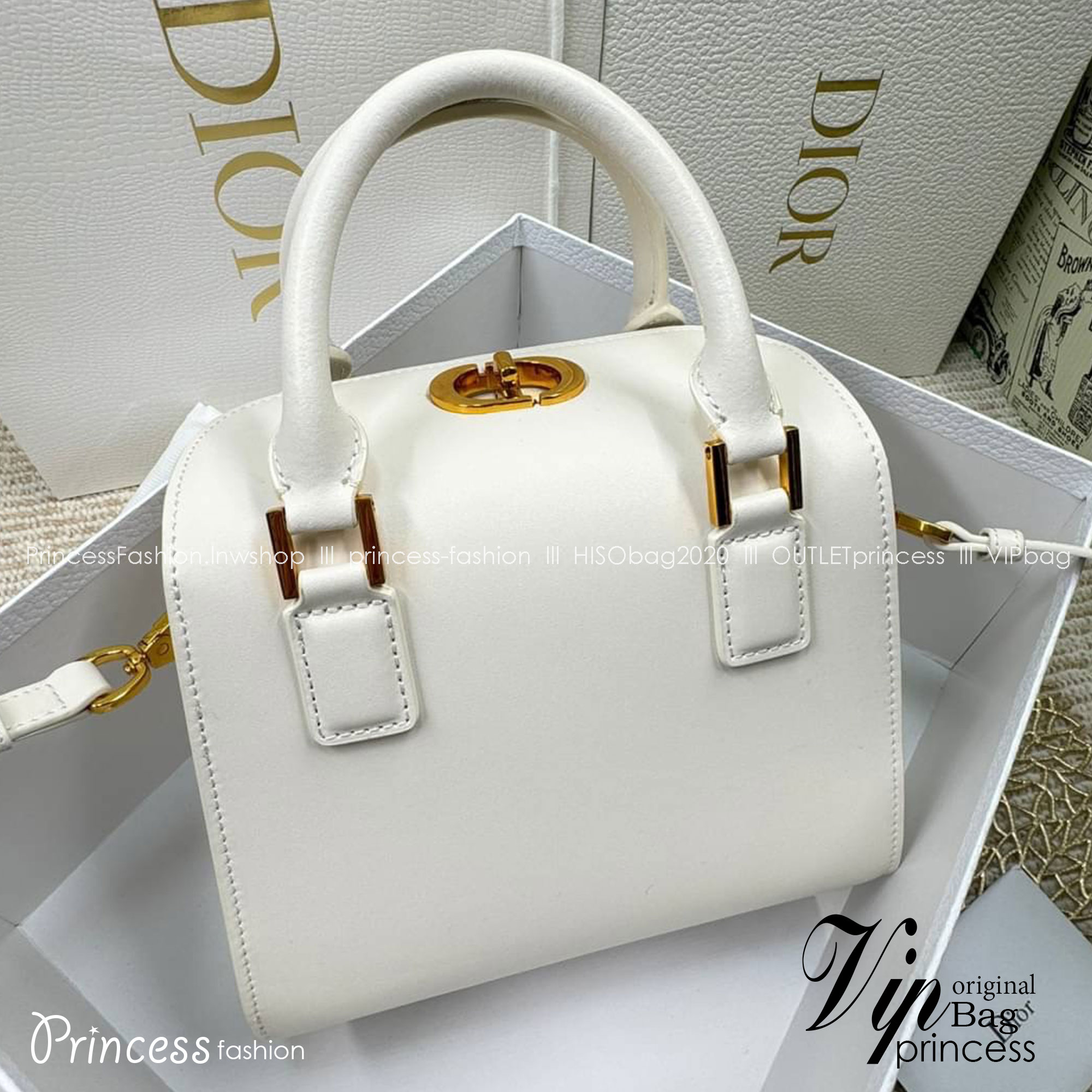 DIOR SMALL BOSTON BAG White Box Calfskin / DIOR Box Bag พร้อมส่ง กระเป๋าสะพายทรงกล่อง New for Winter 2023 คอลผู้ดี สวยหรู ตอบโจทย์และแมทช์ได้กับทุกลุคทุกสไตล์
