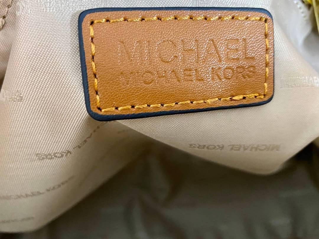MICHAEL KORS gold Hardware crossbody