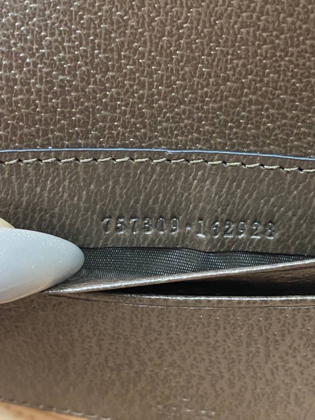 GUCCI OPHIDIA MINI GG SHOULDER BAG กระเป๋าสะพายทรงครึ่งวงกลมผสมผสานกับดีไซน์ร่วมสมัย เกรดท็อปออริจินอล 1:1 สลับแท้ หนังแท้ผสมแคนวาส ใช้งานต่างประเทศได้