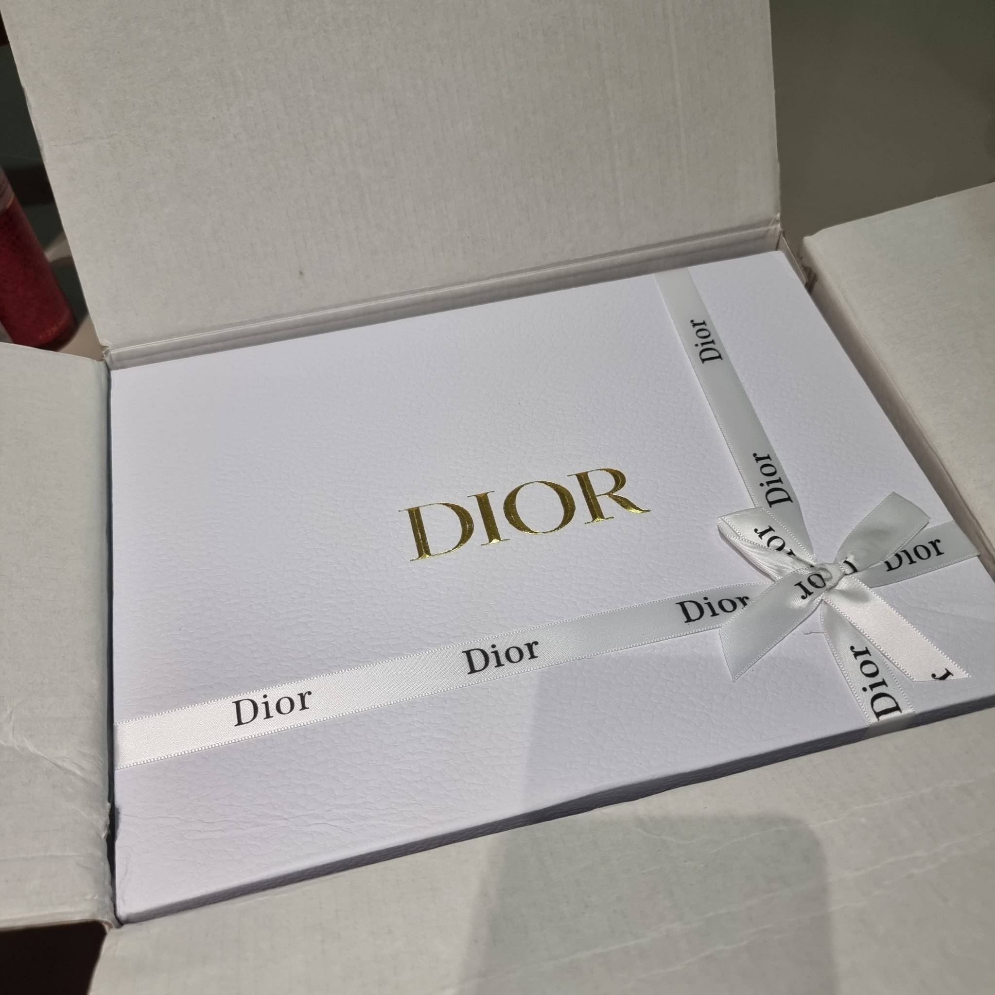 SMALL LADY DIOR MY ABCDIOR BAG Black Cannage / CD LADY BAG พร้อมส่ง กระเป๋าสะพายข้างสุดฮอต ดีไซน์เรียบง่าย แต่แฝงไปด้วยความหรูหรา ทรงกล่องคลาสสิค โดดเด่นด้วยพวงกุญแจอะไหล่สีทอง