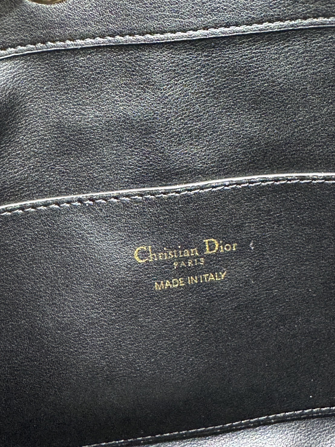 Medium DIOR Nolita Bag Black Macrocannage รุ่นใหม่ กระเป๋าสะพายทรงโท้ท งานหนังเต็มใบ สวยเรียบหรู ถือได้ สะพายยาวได้ เกรดออริ 1:1