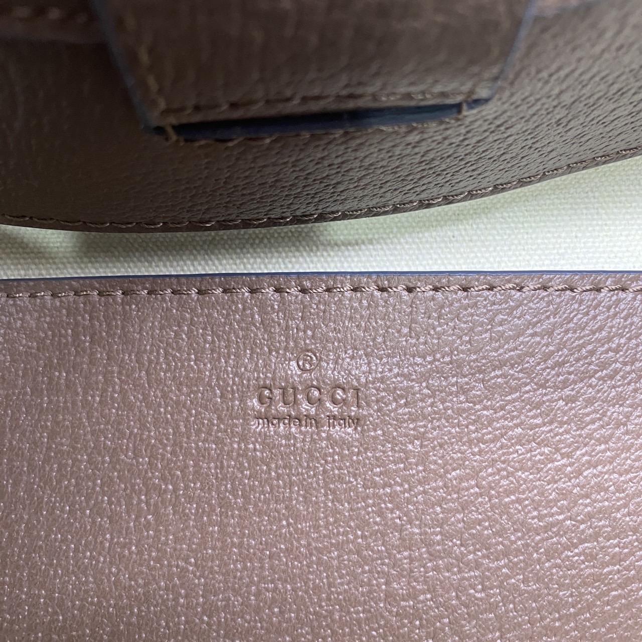 GUCCI OPHIDIA GG SMALL SHOULDER BAG / GUCCI TOTE BAG กระเป๋าสะพายไซส์เล็ก หนังผสมแคนวาส เกรดออริจินอล 1:1 สลับแท้ ใช้งานต่างประเทศได้