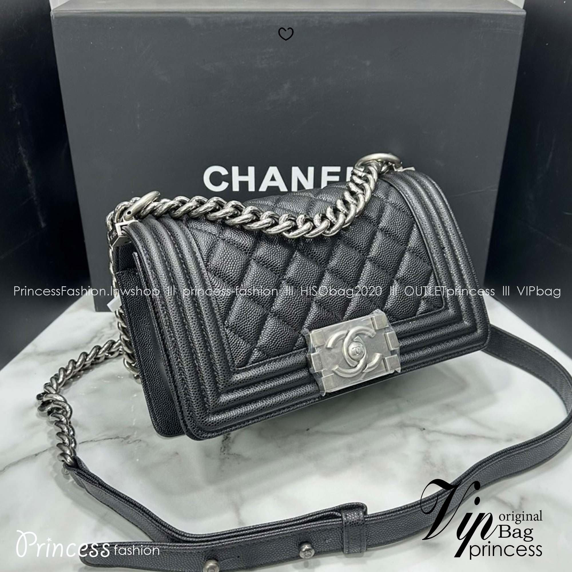 ORI หนังแท้ | CHANEL Boy 20cm shoulder bag กระเป๋าสะพายรุ่นยอดนิยม หรูหราระดับตำนาน สวยงามเหนือกาลเวลา