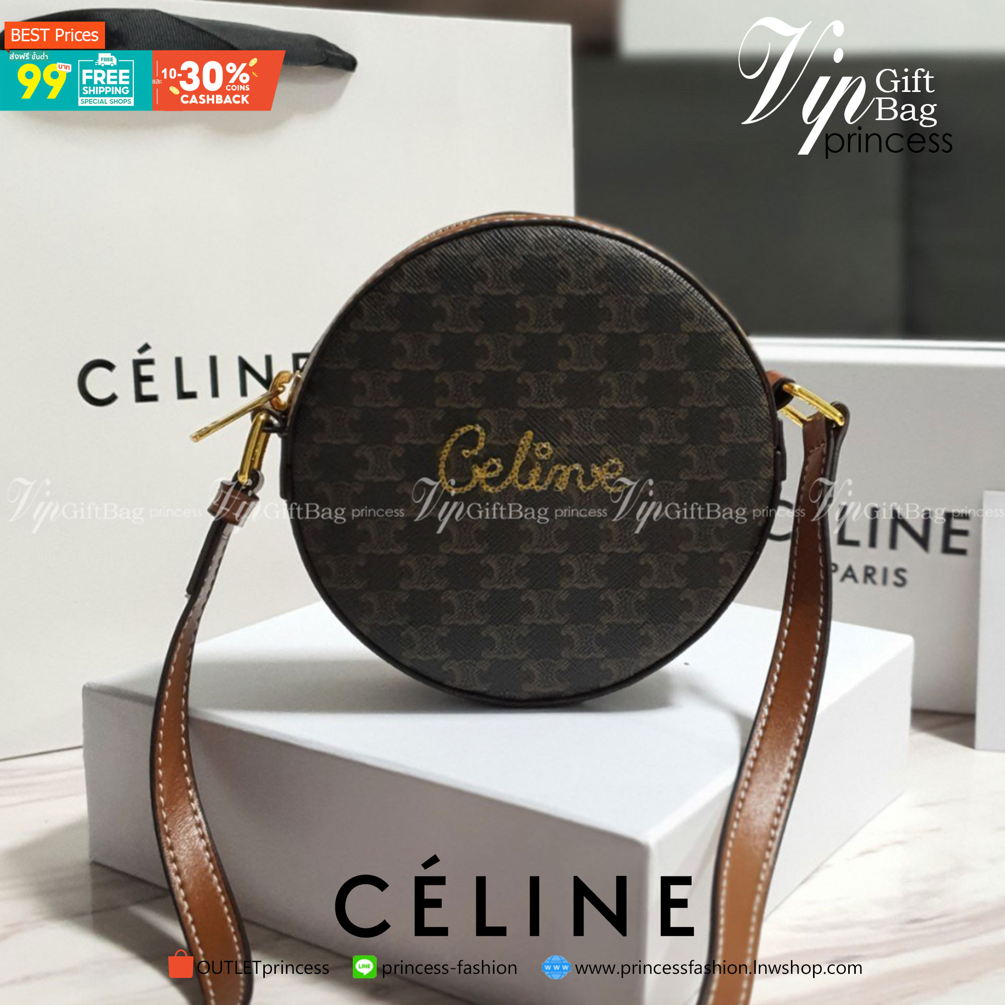 CELINE CROSSBODY BAG VIP GIFT WITH PURCHASE (GWP) พรีเมี่ยมกิ๊ฟ Limited Edition จาก PERFUME DUTYFREE COUNTER กระเป๋าทรงครอสบอดี้ ใบกลมเล็กน่ารัก วัสดุหนังทั้งใบ ตกแต่งด้วยโลโก้แบรนด์ปักเลื่อมด้านหน้า ด้านในเปิดปิดด้วยซิป มีช่องใส่ของจุกจิก ใส่ iphone(เล็ก