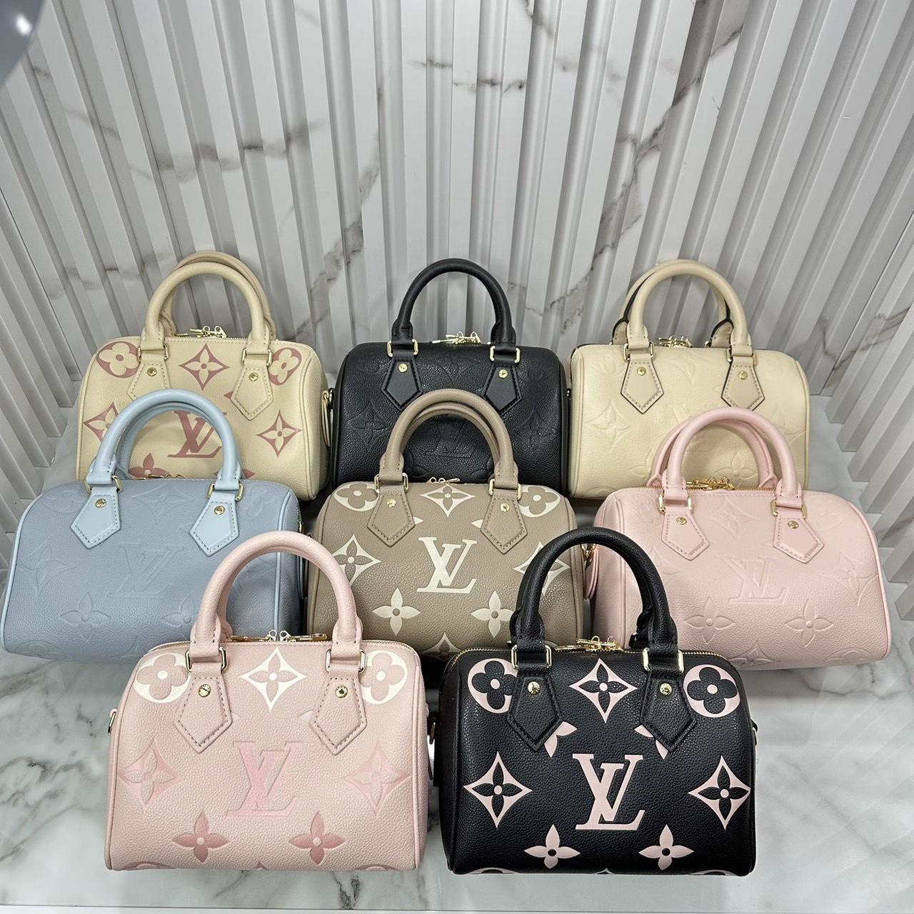 LV Speedy Bandoulière 20 Bag Monogram Empreinte Leather กระเป๋าสะพายทรงสปีดี้คลาสสิค สวยหรู กระเป๋าทรงหมอน รุ่นท็อปฮิต มีกุญแจล็อค
