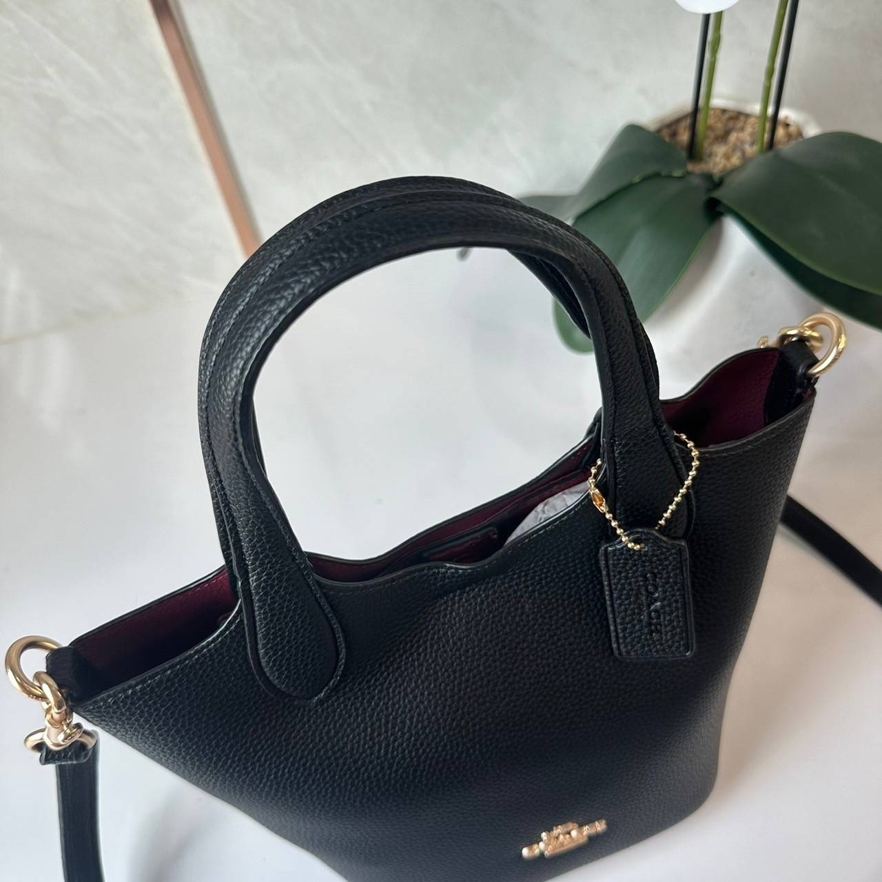 พร้อมส่ง 5 สี COACH HANNA BUCKET BAG กระเป๋าถือ/สะพายข้างทรงบักเก็ตรุ่นใหม่ดีไซน์เก๋น่ารัก เกรดท็อปออริ เกรดดีสุด สลับแท้ 1:1