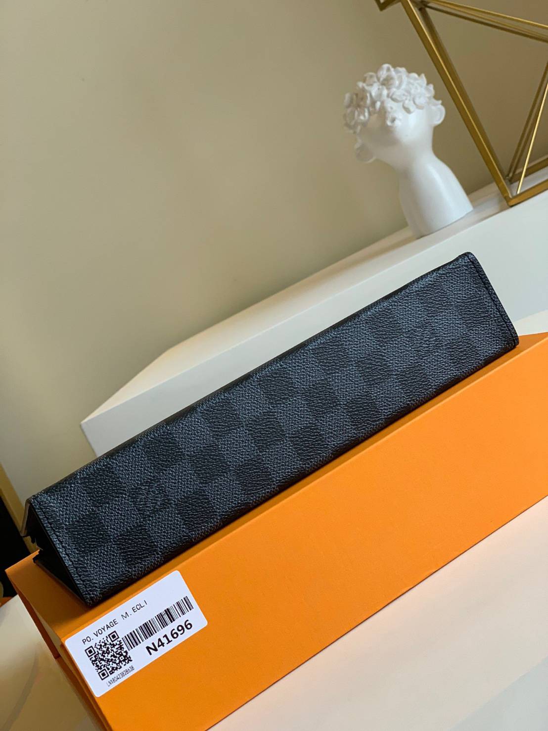 หนังแท้ LOUIS VUITTON POCHETTE VOYAGE MM พร้อมส่งที่ไทย LV CLUTCH รุ่นขายดีตลอดกาล งานหนังแท้เกรดออริจินอล ภาพสินค้าถ่ายจากงานขายจริงค่ะ