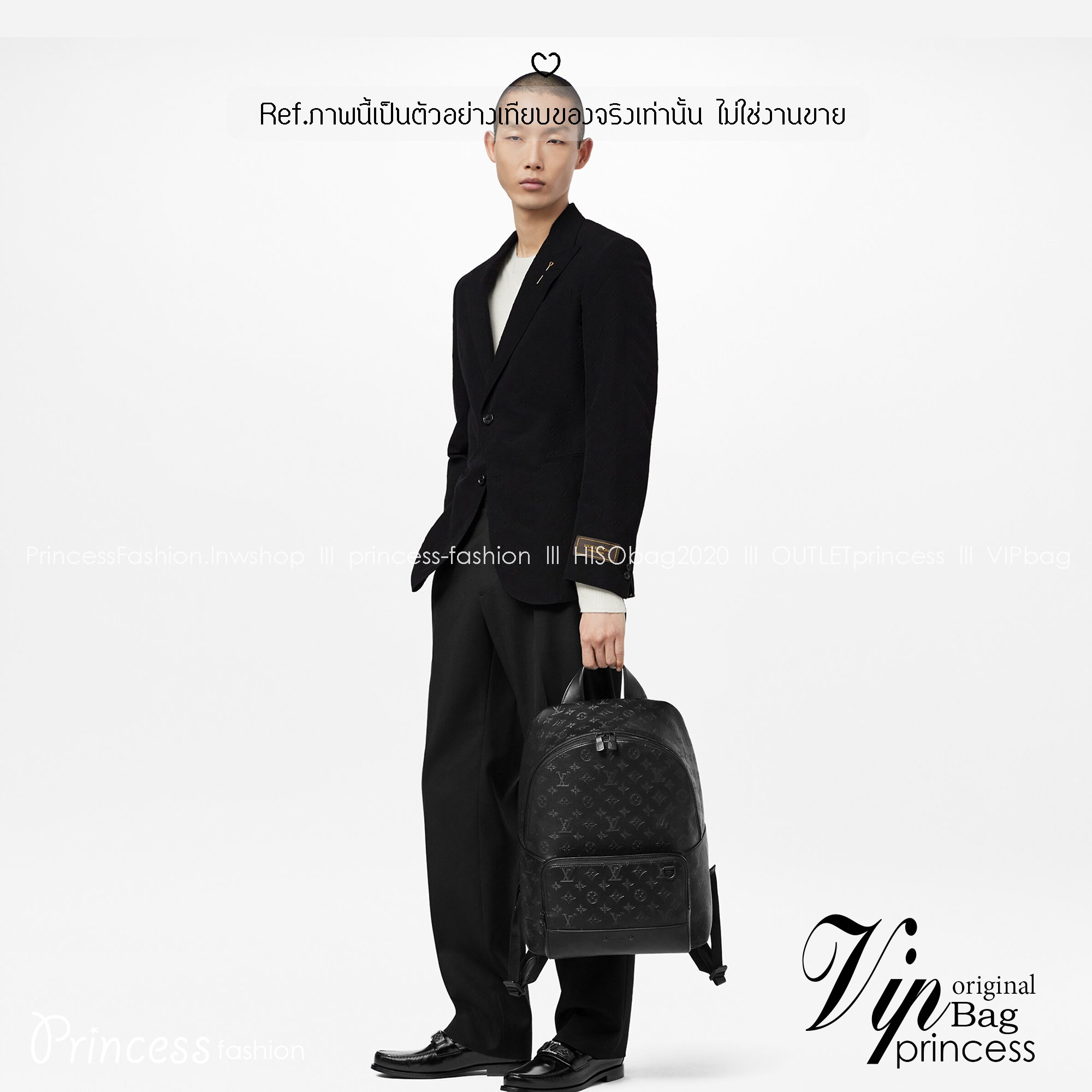 LV Racer Backpack กระเป๋าเป้สะพายหลัง รุ่นนี้สะท้อนถึงความสปอร์ตและเทห์ด้วยหนัง Monogram Shadow หนังแท้เนื้อนุ่มสีดำสง่างาม