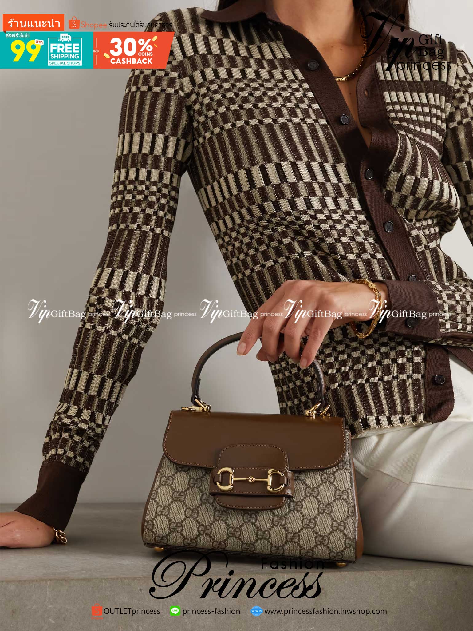 Gucci Horsebit 1955 mini bag / GG VINTAGE CROSSBODY BAG กระเป๋าสะพายข้าง สวยย้อนยุค ดีไซน์วินเทจแฝงความหรู เปิด-ปิดด้วยกระดุมแม่เหล็ก ภายในโล่งกว้าง แบ่งสัดส่วนไว้อย่างดี สายสะพายมีให้ 2 ถึงแบบ สลับใช้ได้ไม่มีเบื่อ แถมยังมีหูจับในตัว เข้าได้กับทุกลุค แมทช