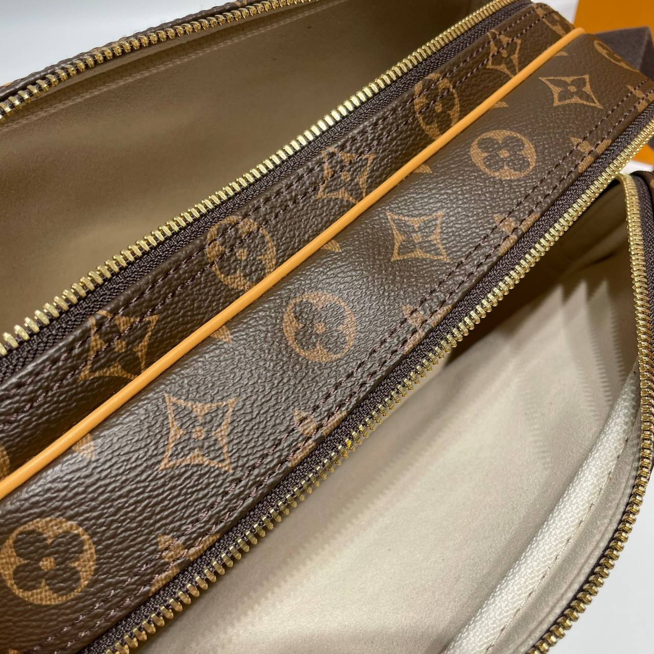 LV Reporter 28 Mongram Vintage Crossbody Bag / LV Messenger Bag กระเป๋าสะพายทรงแมสเซ็นเจอร์วินเทจ เกรดออริ ท็อป สลับแท้ 1:1 เกรดดีสุด หนังแท้ ผ่านทุก ตม. ใช้งานต่างประเทศได้