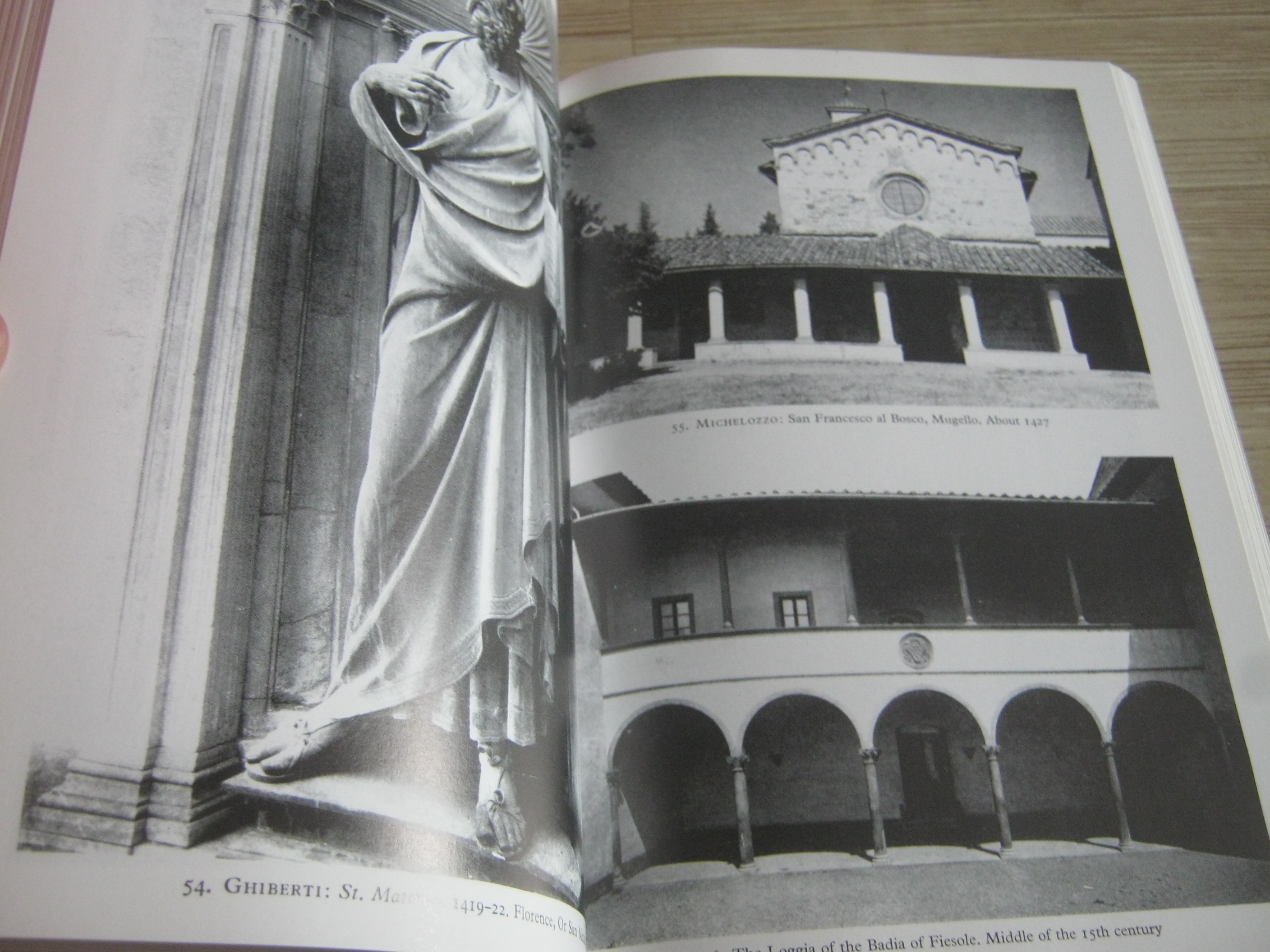 COMBRICH ON THE RENAISSANCE Volume 1 Norm and Form By E.H. Combrich***สินค้าหมด***