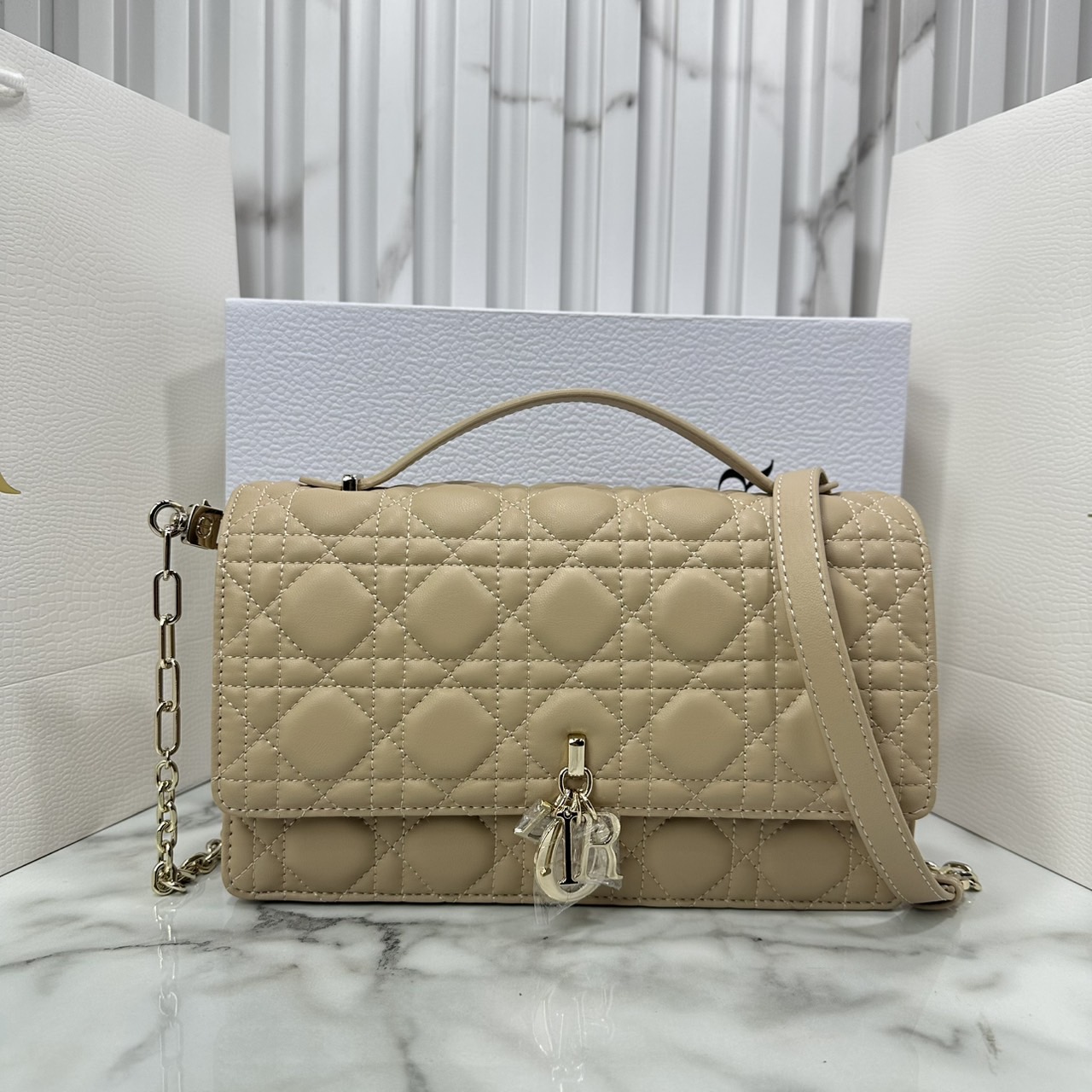 ORI หนังแท้ | My Dior Top Handle / Dior Clutch Bag กระเป๋าสะพายทรงคลัชทันสมัย หรูหราสง่างาม จะถือหรือสะพายก็ดูดีมีระดับ