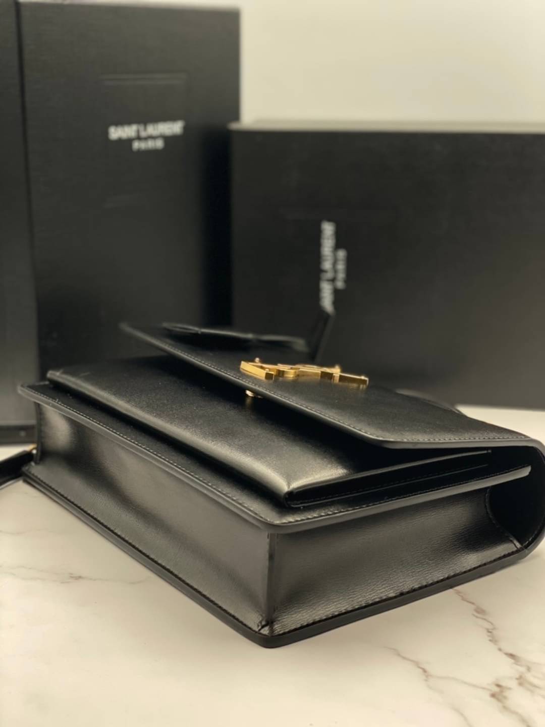 หนังแท้ YSL SAINT LAURENT SUNSET MEDIUM IN SMOOTH LEATHER SHOULDER BAG - BLACK