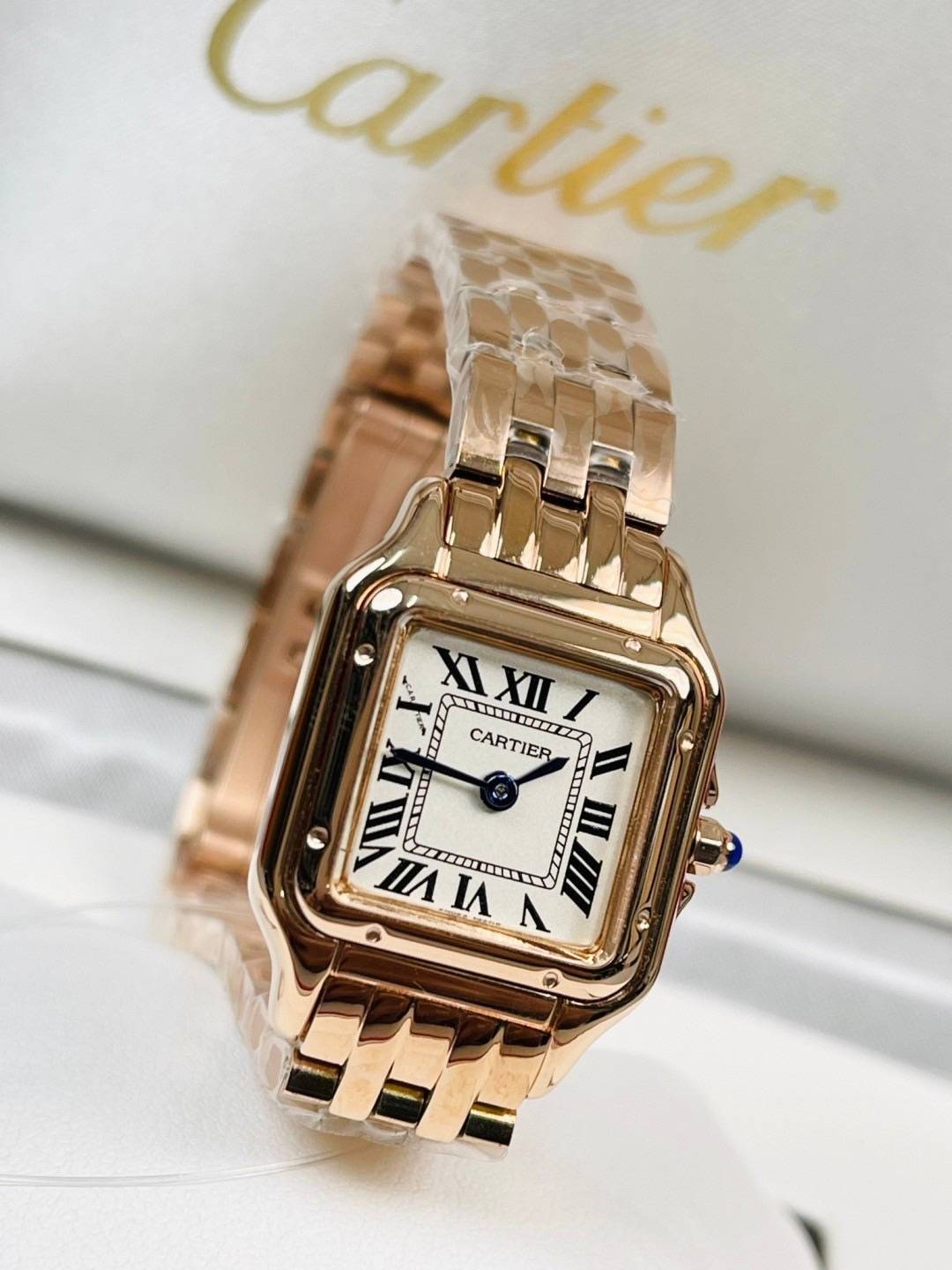 เกรดเทพ Top ORI | นาฬิกาคาเทียร์ New Cartier PANTHERE DE CARTIER WATCH(Ori) เครื่องญี่ปุ่นแท้ 100 % Size 23x30 mm. box set