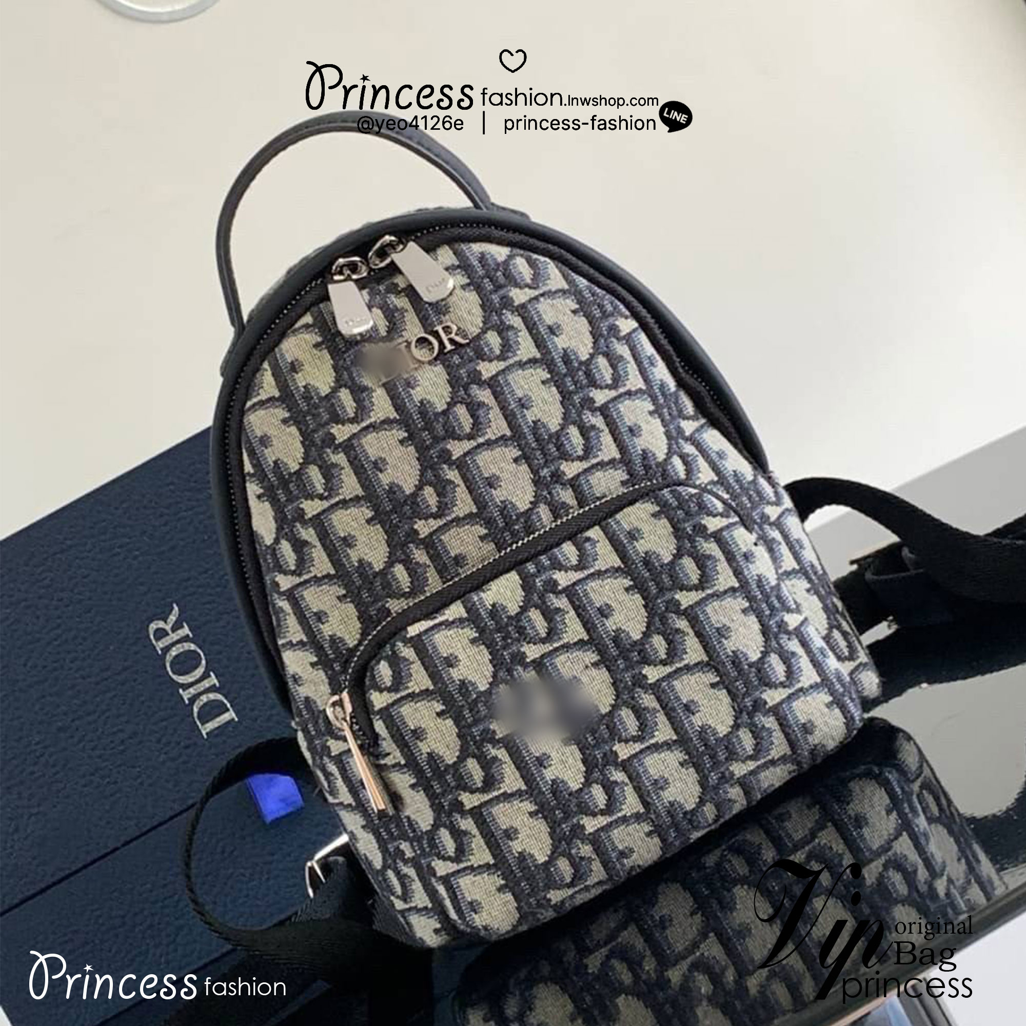 TOP ORI | DIOR Kids' Mini Rider Backpack Oblique Jacquard กระเป๋าเป้ไซส์มินิ งานหนังแท้ เกรดดีสุด ทอลายแบรนด์ด้วยผ้าแจ็คการ์ดเนื้อแน่นอย่างดี