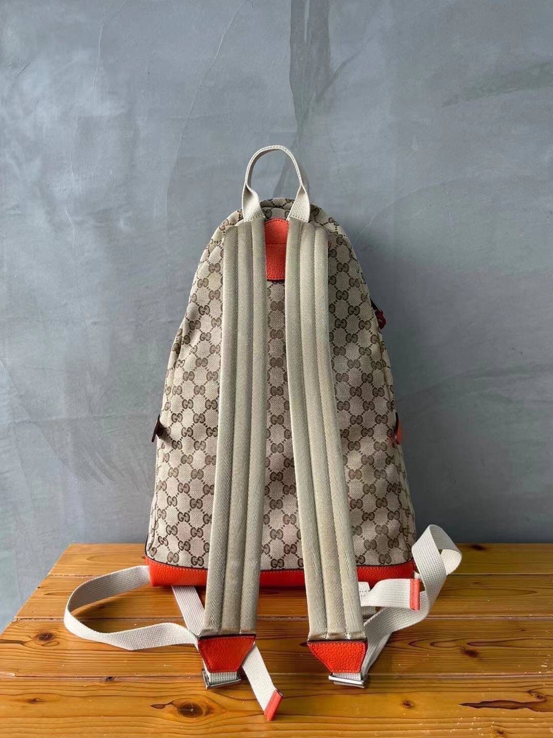 หนังแท้ The North Face x Gucci backpack พร้อมส่งที่ไทย