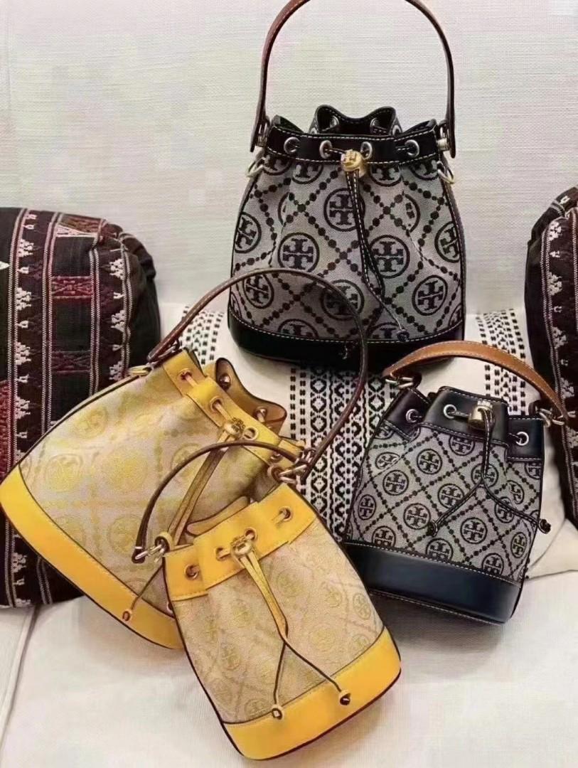 TORY BURCH T MONOGRAM JACQUARD MINI BUCKET BAG ที่สุดของรุ่นที่ตามหา!! ไอเท็มที่สาวๆเฝ้ารอ กระเป๋าบัคเก็ตทรงสวย ไซส์มินิ ที่ดาราเซเลปใช้กันมากมาย มาแล้วในราคาที่จับต้องได้