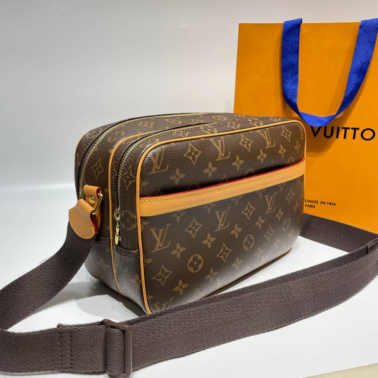 LV Reporter 28 Mongram Vintage Crossbody Bag / LV Messenger Bag กระเป๋าสะพายทรงแมสเซ็นเจอร์วินเทจ เกรดออริ ท็อป สลับแท้ 1:1 เกรดดีสุด หนังแท้ ผ่านทุก ตม. ใช้งานต่างประเทศได้