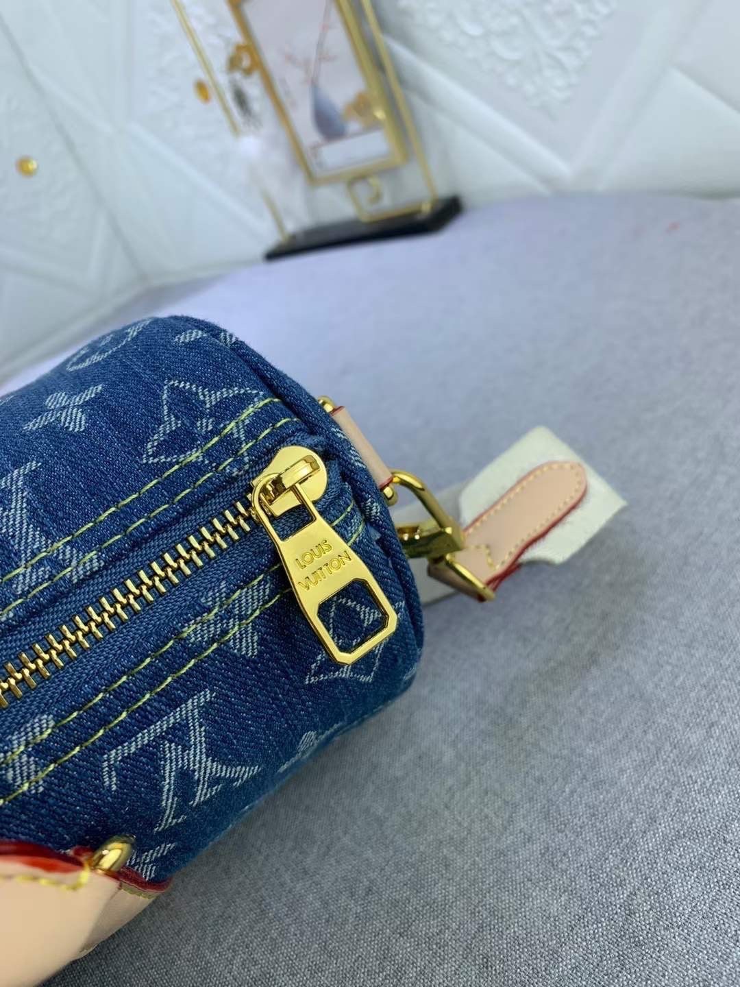 LV Keepall Bandouliere 25 Monogram Denim Canvas กระเป๋าสะพายใบเล็กเดนิมสุดเท่สายสปอร์ต เกรดออริ 1:1 ใช้งานต่างประเทศได้