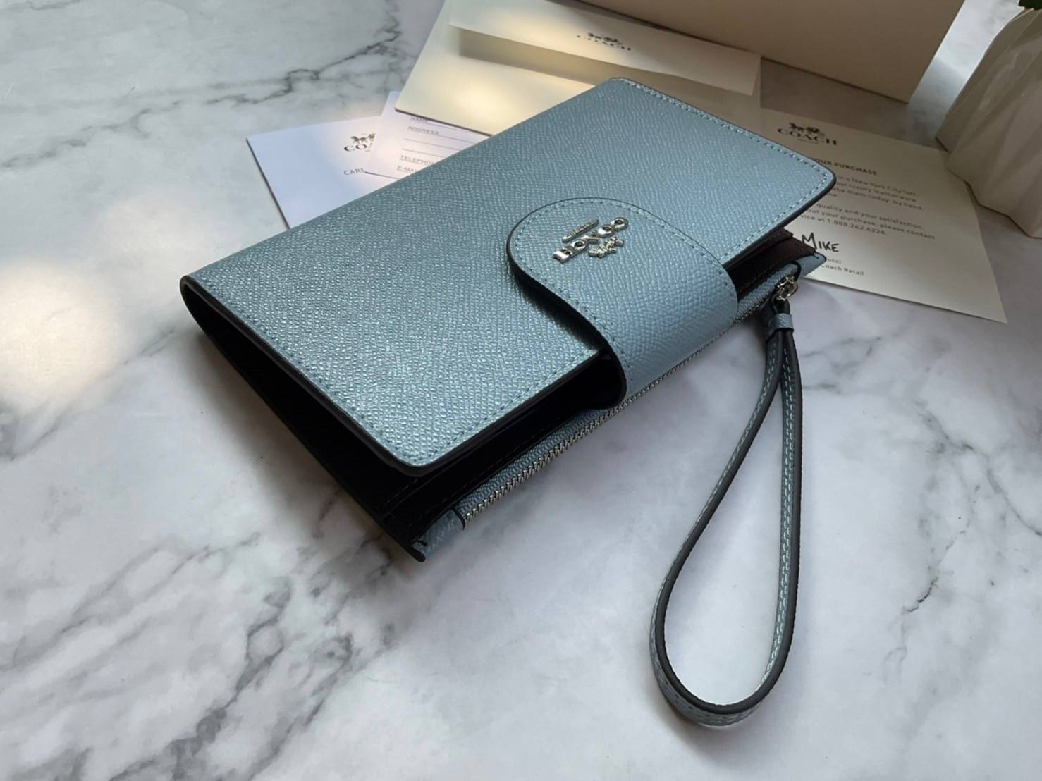 COACH TECH WALLET (COACH C2869) New Coach กระเป๋าสตางค์ใบยาวรุ่นใหม่ ใส่โทรศัพท์ได้ด้วยน๊า!! คอลเลคชั่นสวยหรู