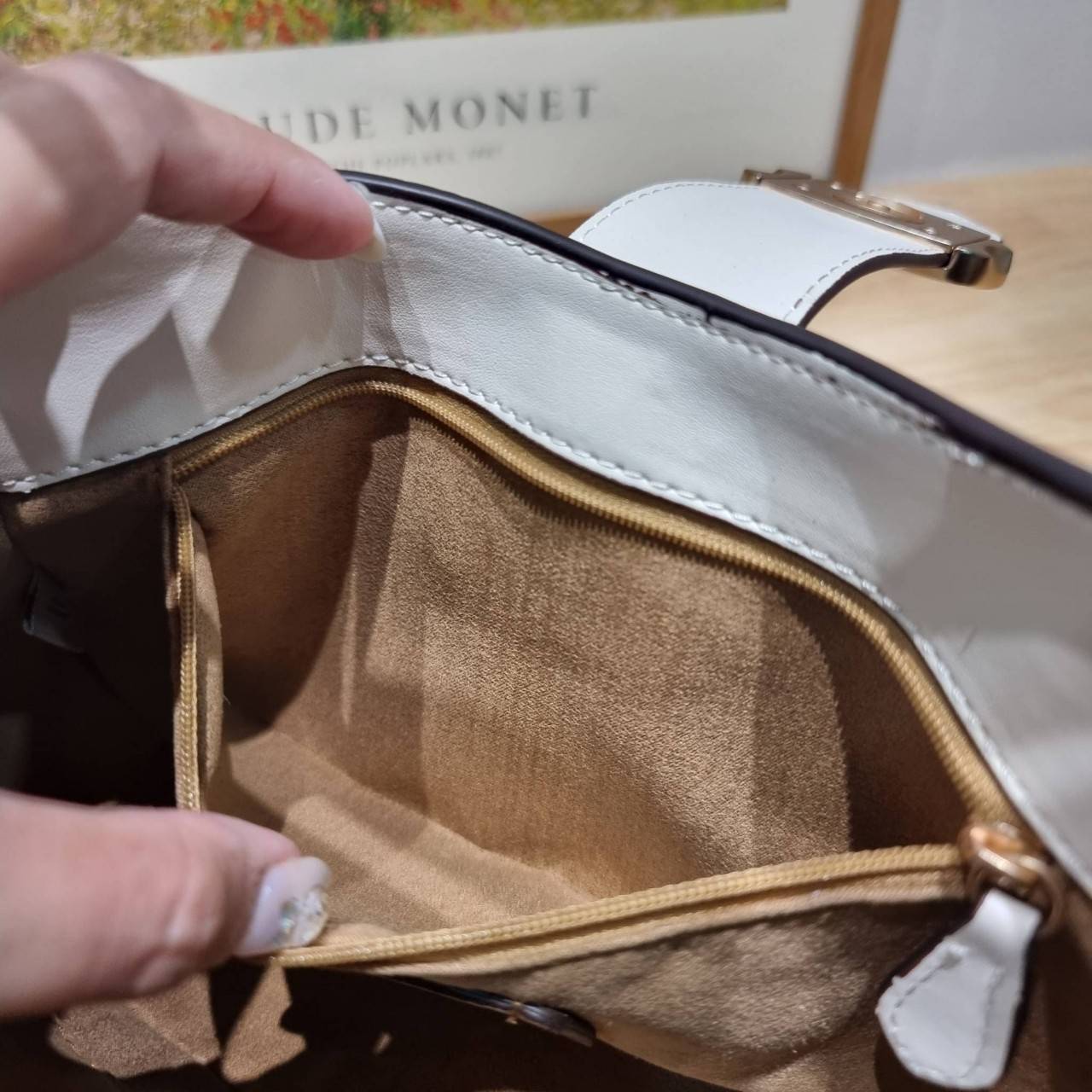 COACH ELIZA SHOULDER BAG IN SIGNATURE CANVAS CR532 / CR533 กระเป๋าสะพายไหล่ทรงโฮโบสุดหรู ดีไซน์โลโก้แบบใหม่สวยเด่น เกรดท็อปออริ เกรดดีสุด สลับแท้ 1:1 ใช้ต่างประเทศได้