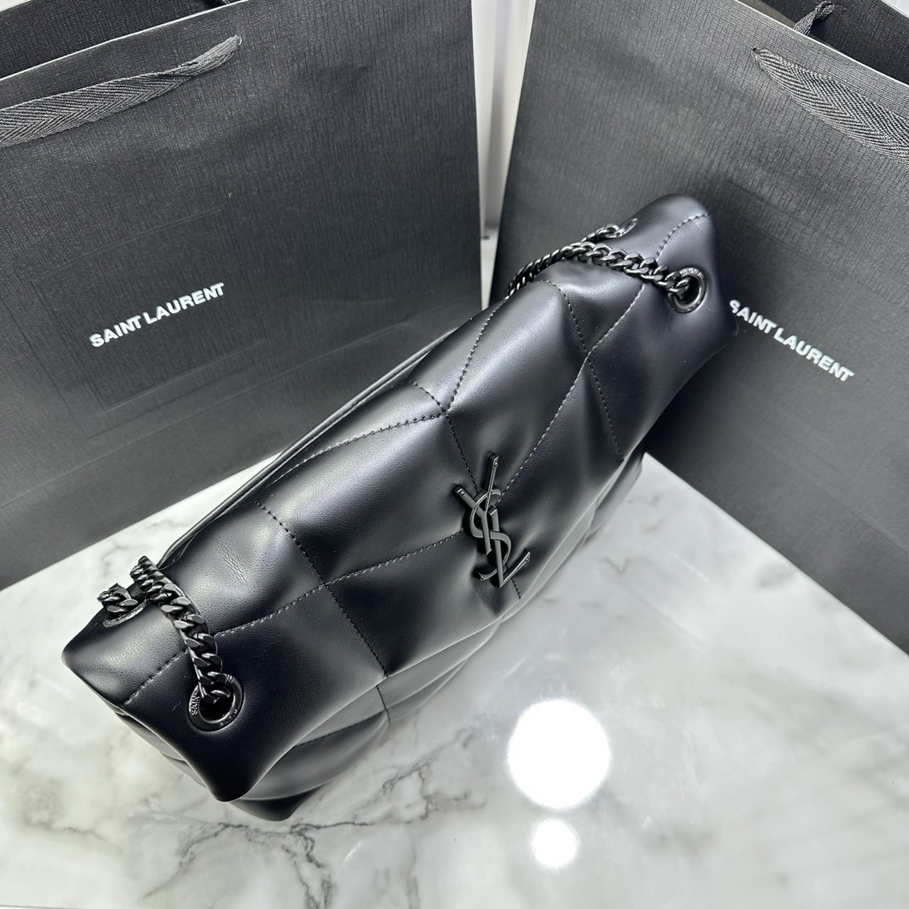 ORI หนังแท้ | 32cm YSL PUFFER Medium in Nappa leather กระเป๋าสะพายรุ่นยอดนิยม ทรงสวย ใช้ได้บ่อยไม่มีเบื่อ วัสดุหนังสัมผัสนิ่มมือ ดีไซน์เรียบหรู ดูแพง สะพายได้หลากหลาย