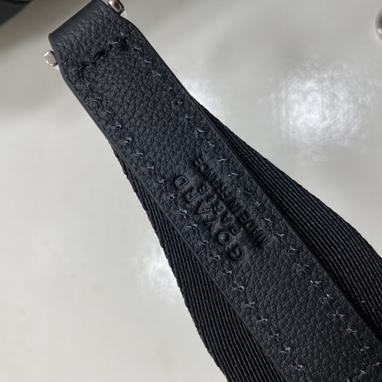 ORI หนังแท้ | Goyard Barrel 40 Sports Bag กระเป๋าสะพายทรง Keepall ใบใหญ่ ดีไซน์สปอร์ต ภายในโล่งกว้าง จุของได้เยอะ มีหูจับด้านบน เพิ่มฟังชั่นหูหิ้วด้านข้าง สะดวกใช้งาน