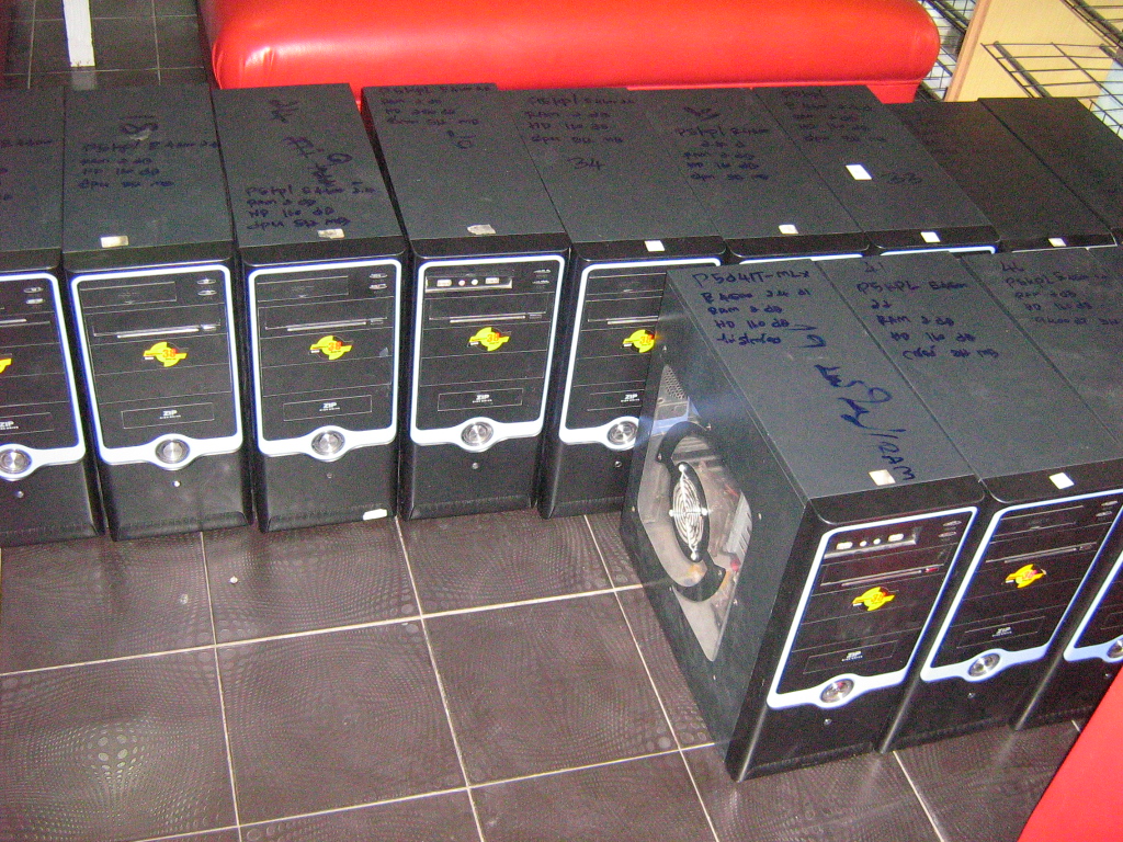 เครื่องคอมพิวเตอร์มือสอง