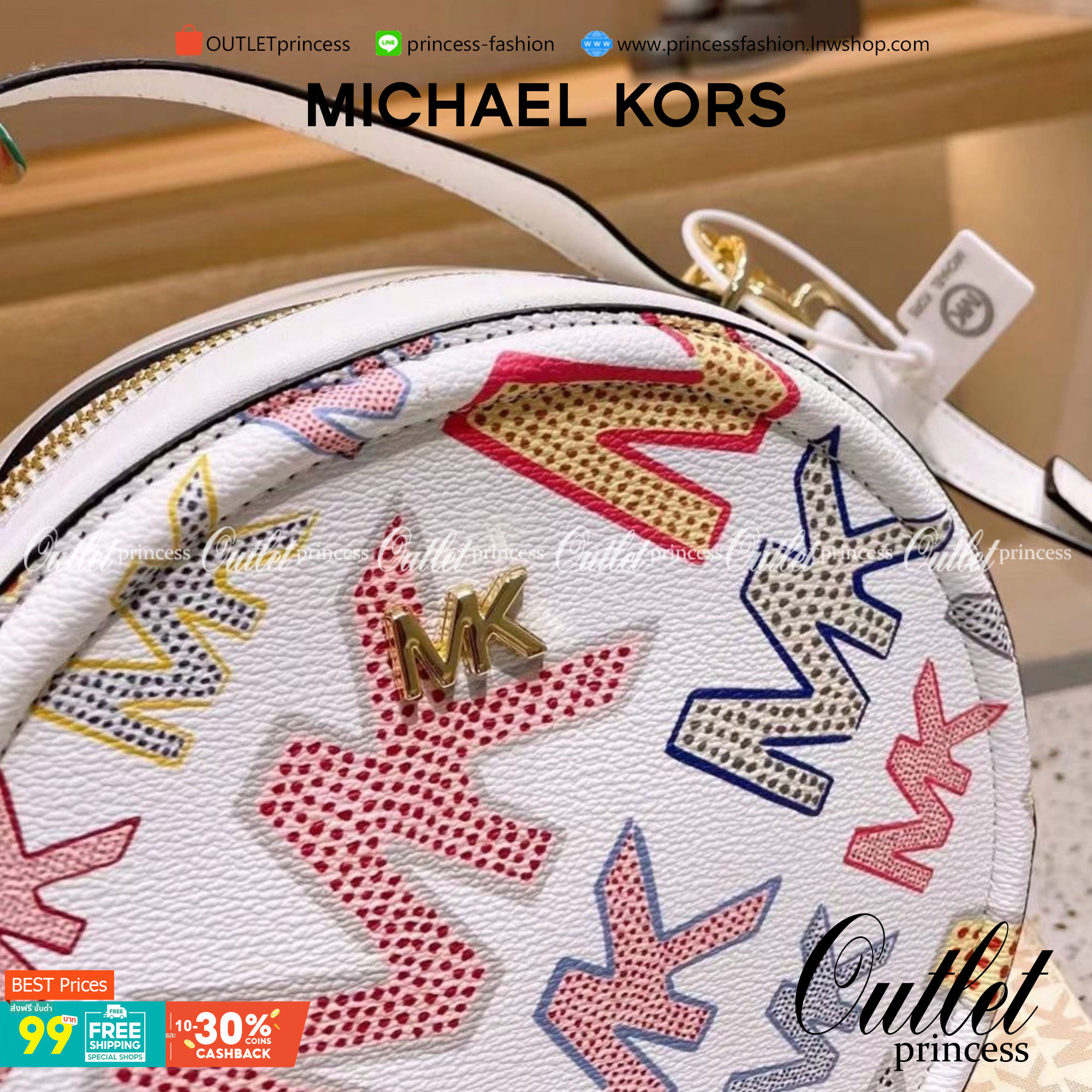 MICHAEL KORS ROUND CROSSBODY สีขาว/ดำ พร้อมส่งที่ไทย กระเป๋าสะพายMK ทรงกลม งานซิปเปิดได้กว้าง หนังพิมพ์ลายแบรนด์ มาพร้อมสายสะพายยาวครอสบอดี้ได้ค่ะ อะไหล่ทองสวยหรู งานจริงสวยน่าใช้มากค่ะ