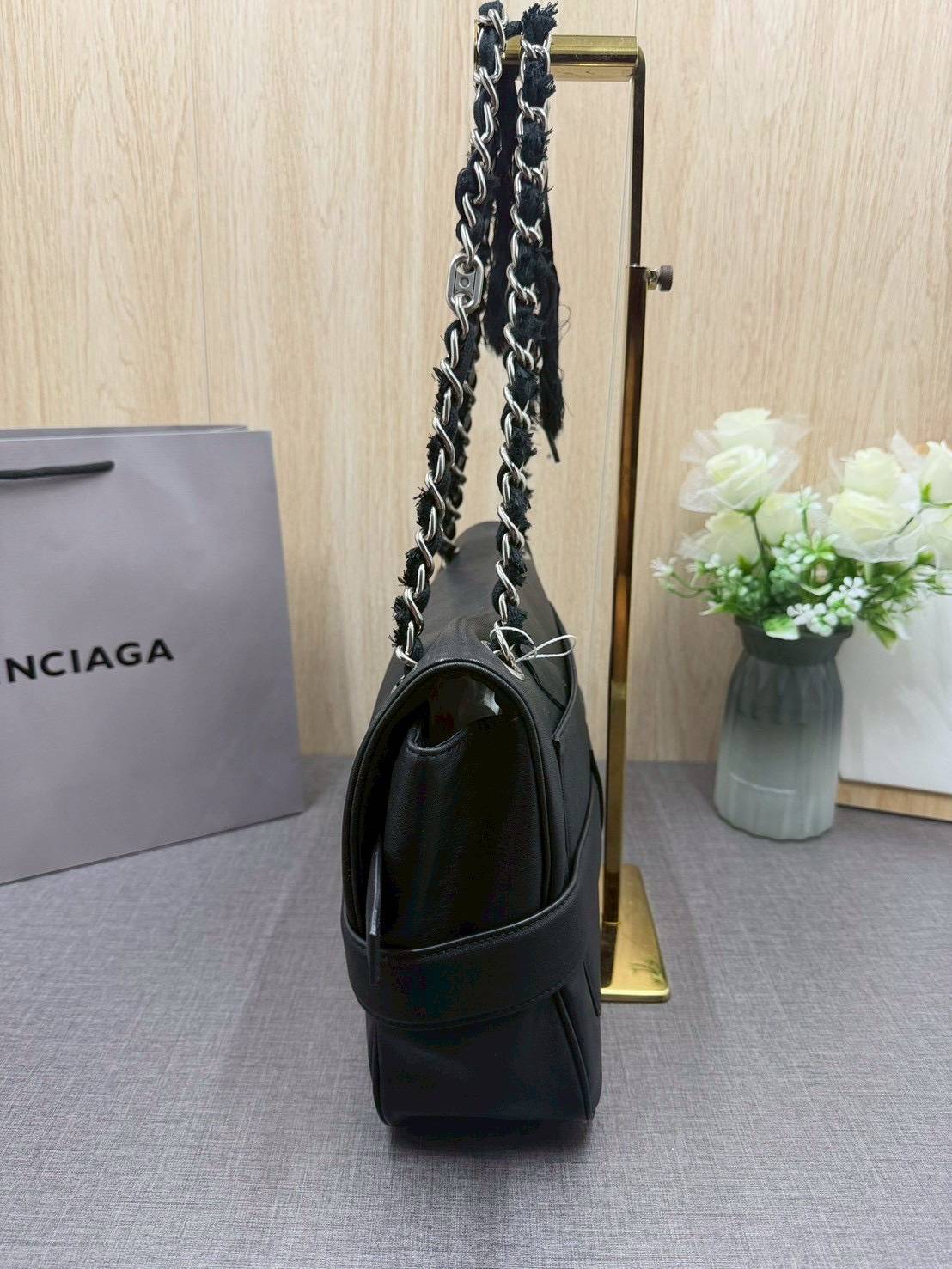 ORI หนังแท้ | Balenciaga Modu Shoulder Leather Bag / Modu Tote Bag 30cm กระเป๋าสะพายทรงโท้ท ดีไซน์ใหม่สวยเก๋ตามแบบฉบับแบรนด์