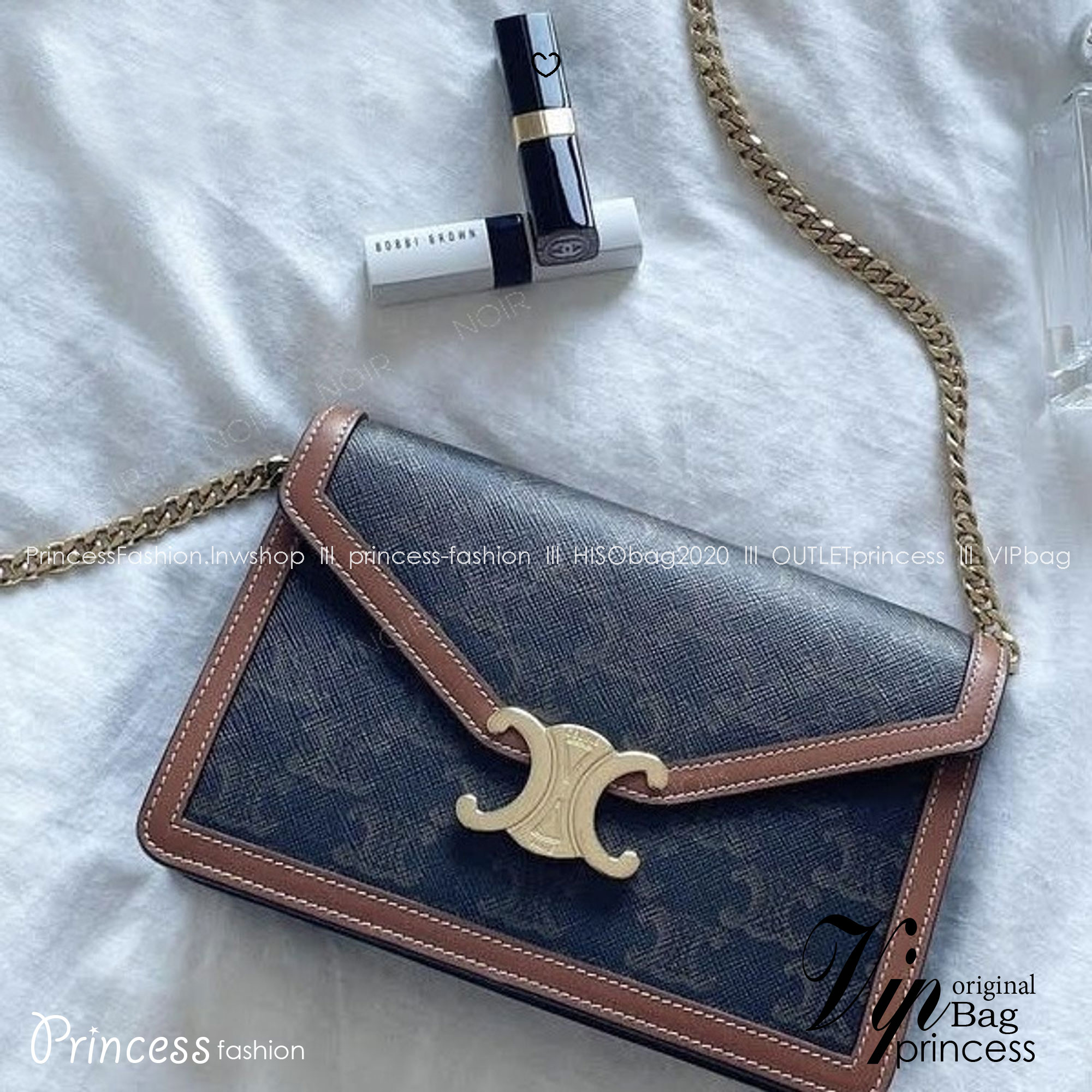 CELINE triomphe margo wallet on chain กระเป๋าสะพายสวยอยู่ทรงตั้งได้ รูปทรงย้อนยุคสไตล์วินเทจลัคชู ดีไซน์เอกลักษณ์ ขนาดกำลังดี