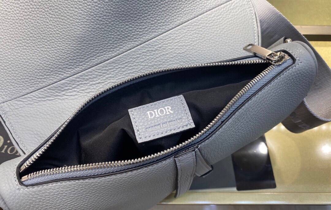 หนังแท้ CHRISTIAN DIOR SADDLE BAG GRAY Grained Calfskin พร้อมส่งที่ไทย ออริจินอลหนังแท้ทั้งใบ ภาพสินค้าถ่ายจากงานขายจริง ใช้งานต่างประเทศได้