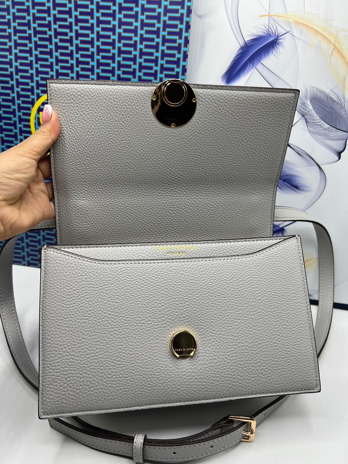 TORY BURCH MILLER LEATHER SHOULDER BAG กระเป๋าสะพายสวยหรู ผู้ดีทุกสี สายถอดได้ ถือเป็นคลัชได้ เกรดออริ สลับแท้ 1:1 ใช้งานต่างประเทศได้