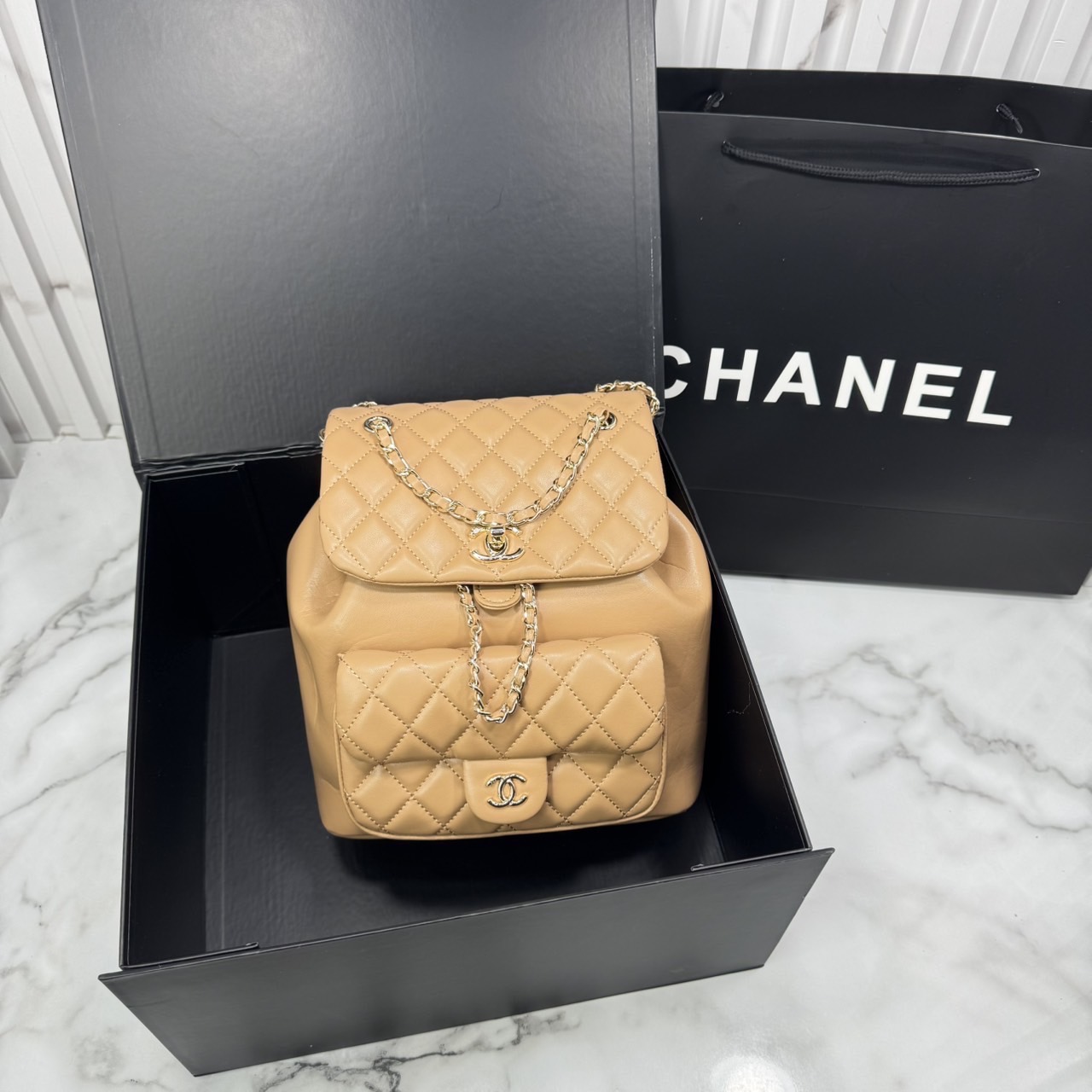 ORI หนังแท้ | Chanel Duma Backpack กระเป๋าเป้ไซส์มินิ น่ารักน่าใช้สุดๆ ไอเท็มยอดฮิต รูปทรงทันสมัย ดีเทลความสวยมากมาย