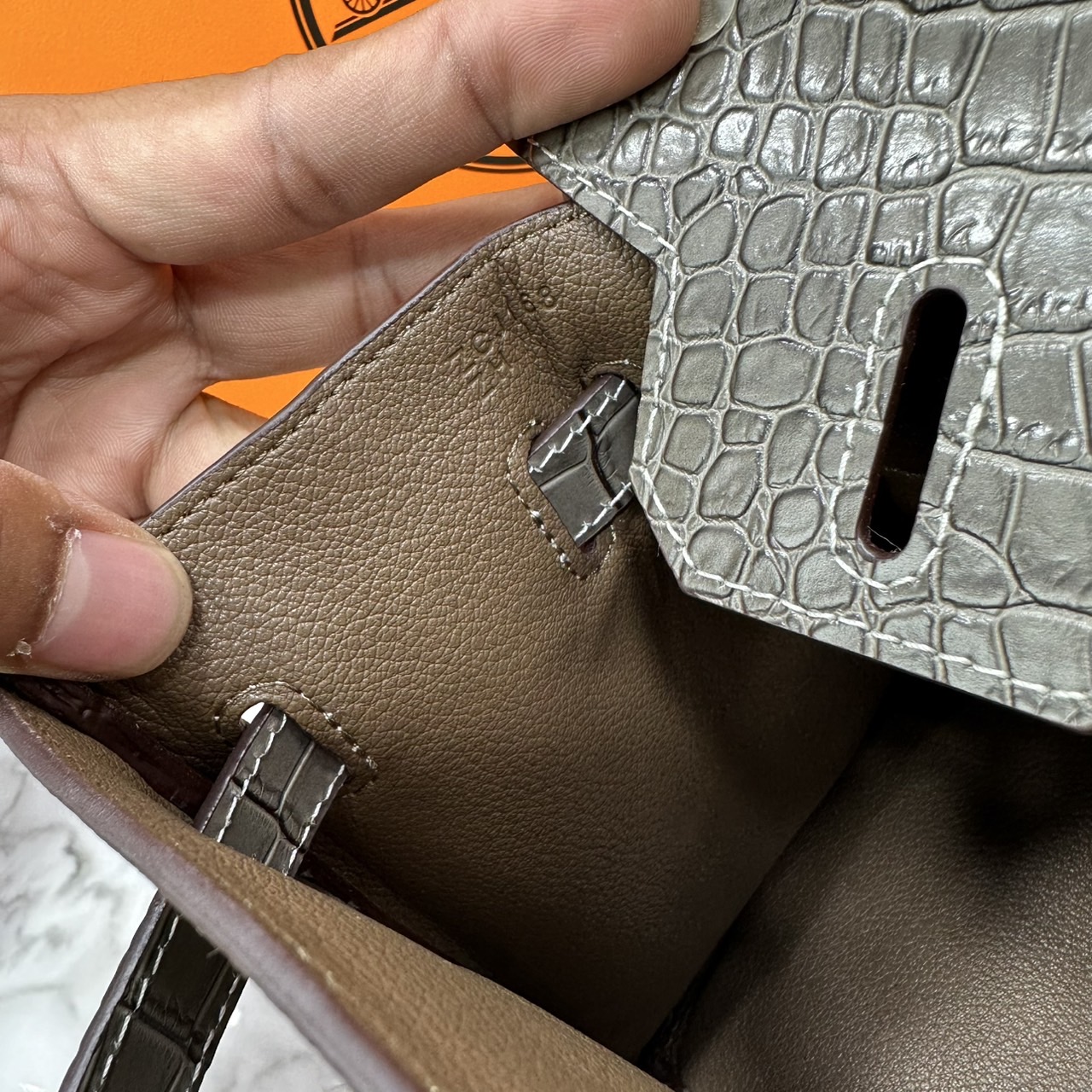 ORI หนังแท้ | Hermes Birkin 25 Bag กระเป๋าสะพายที่สุดแห่งหรูหราลัคชู นิยามของความสง่างามเหนือกาลเวลา แบรนด์เนมในฝัน งดงามดั่งเจ้าหญิง