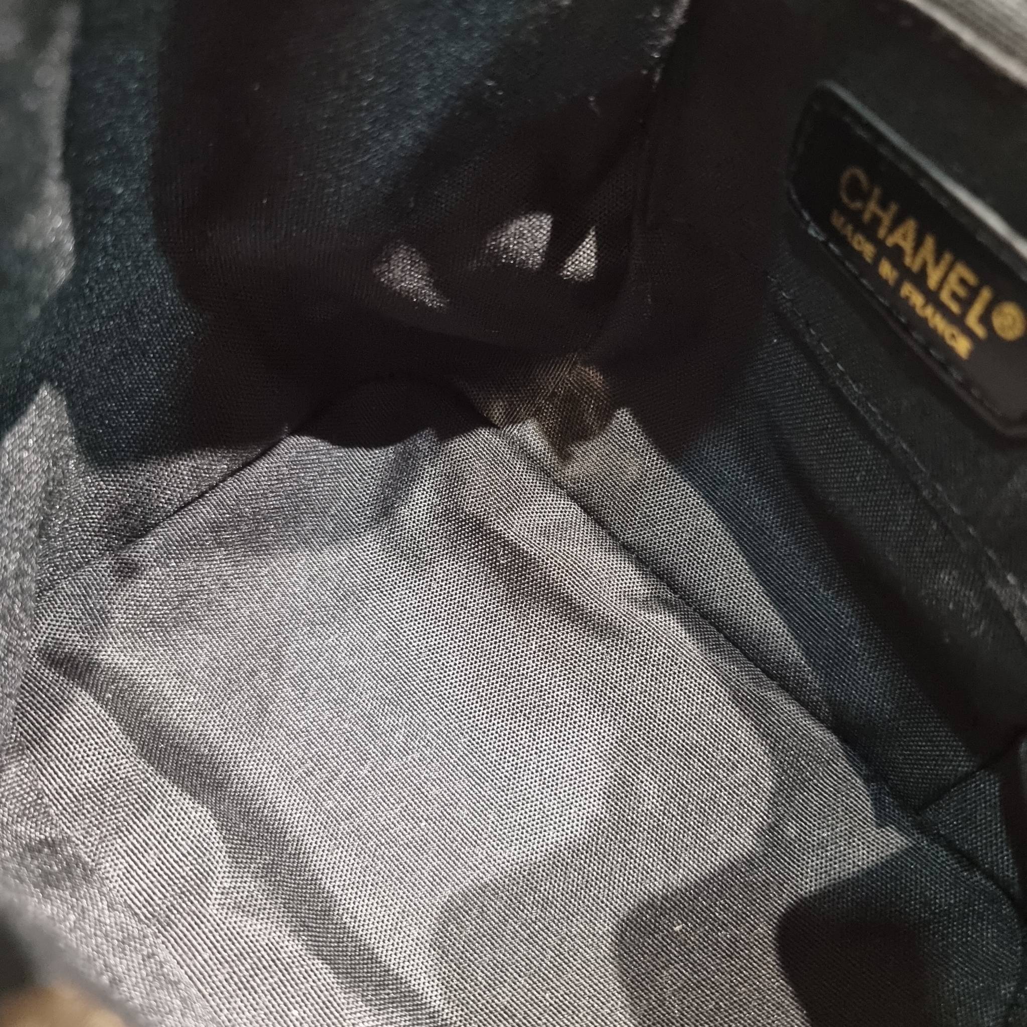 Chanel mini duma backpack กระเป๋าเป้ ไซส์มินิ สุดฮอต น่ารักน่าใช้สุดๆ ไอเท็มยอดฮิต รูปทรงทันสมัย ดีเทลความสวยมากมาย ทั้งสายรูดเก็บปาดกระเป๋า หรือจะช่องเปิดด้านหน้า ก็ดูหรูไปหมด ภายในโล่งกว้าง ใส่ของสำคัญได้