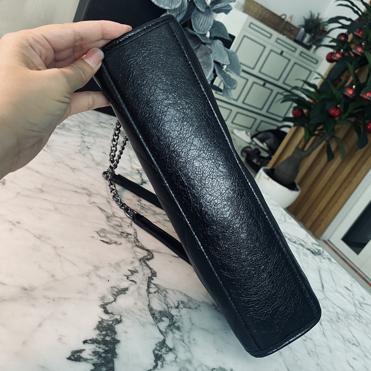 YSL Shopper Niki Tote Bag กระเป๋าสะพายทรงโท้ทใบใหญ่กำลังสวย หรูหราขั้นสุด เสิร์ฟมาให้สวยทันใช้ปีใหม่แน่นอน ใบจริงดูแพงเกินคุ้ม -- [รับตัวแทนกระเป๋า]