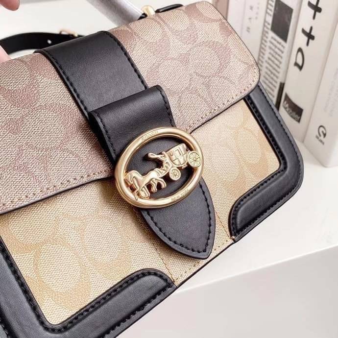 ของแท้ 💯% Coach Riley Top Handle 22 In Signature หนังแท้ 4 แบบ พร้อมส่งที่ไทย
