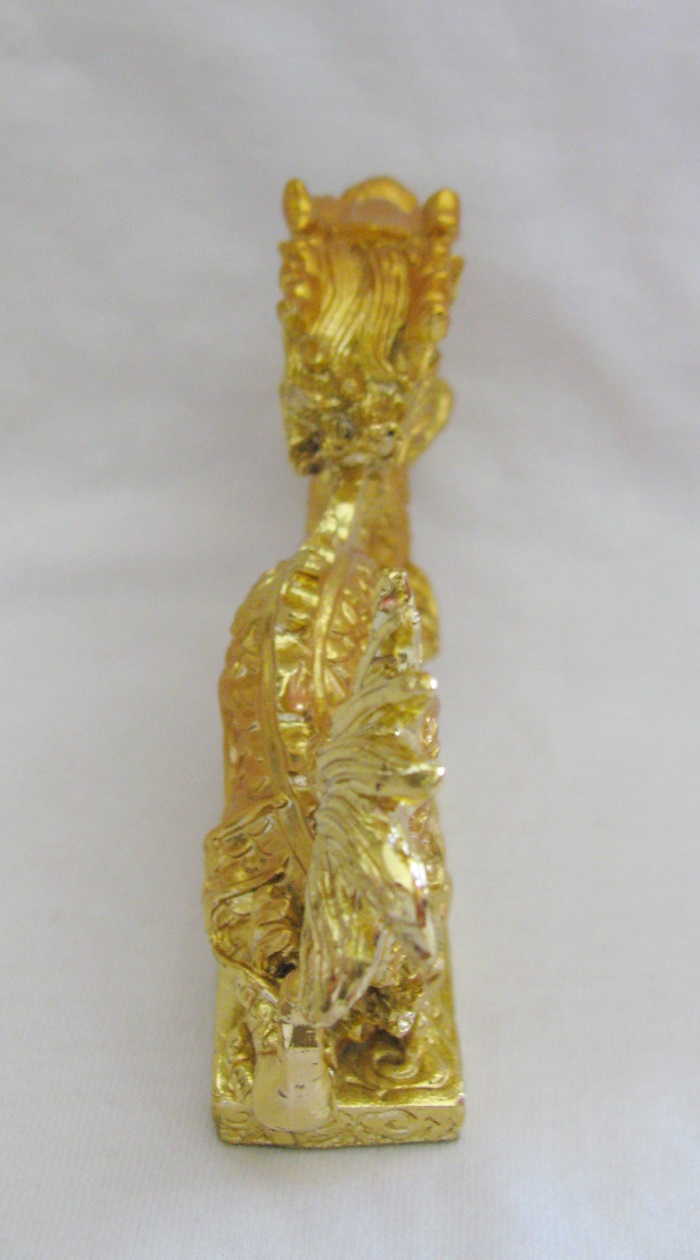 สินค้าหมดค่ะ มังกรทองถือลูกแก้วเสริมบารมีโชคลาภ แก้ชงปีระกา ปี2560ค่ะ