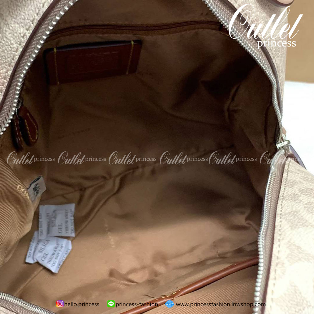 COACH LARGE SIGNATURE CAMPUS BACKPACK (32754) กระเป๋าสะพายหลังแบบมีหูหิ้ว หนังแท้อย่างดี หนังสมูทมากๆค่ะ พร้อมสีสุดคลาสสิค! ด้านหน้ามีช่องซิปขนาดกลางให้หนึ่งช่อง เปิดปิดช่องหลักแบบซิปคู่ ภายในกว้างมากๆค่ะ ใส่ได้เยอะทีเดียว มีช่องซิปและช่องเล็กใส่ของจุกจิก