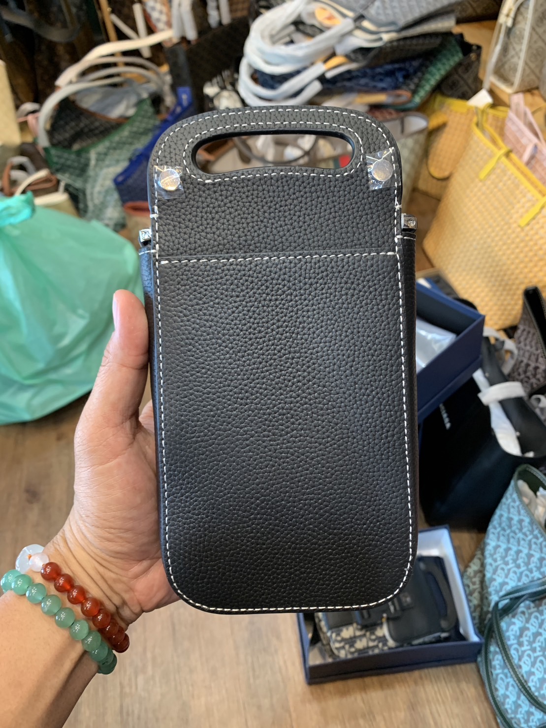 Dior Phone Oblique Bag / Dior Pouch Phone Oblique เกรดเทพออริจินอล ได้ใจหนุ่มๆไปเลยใบนี้!! หลงรักตั้งแต่แรกเห็นมีอยู่จริง!!