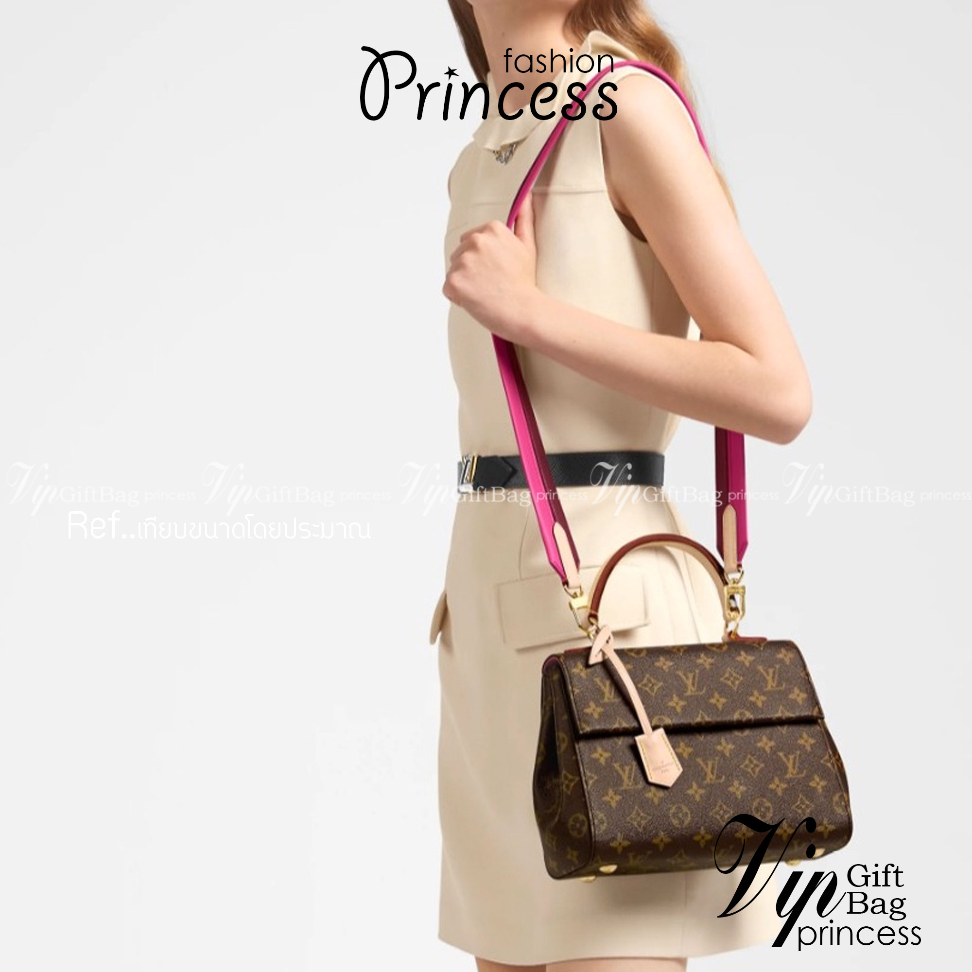 LV Cluny BB Monogram กระเป๋าสะพายหนังลายโมโนแกรมเปิดหน้า เป็นอีกทรงที่ขายดีมากเพราะใช้งานง่ายใช้ได้อเนกประสงค์ ด้านในกว้าง งานใช้สลับขึ้นแบบจากงานจริงเป๊ะเที่ยบเท่า แรร์ไอเท็มที่สาวๆต้องมี! มีหูจับในตัวและสายครอสบอดี้มาให้ ใช้งานง่าย เหมาะกับทุกสไตล์การแต