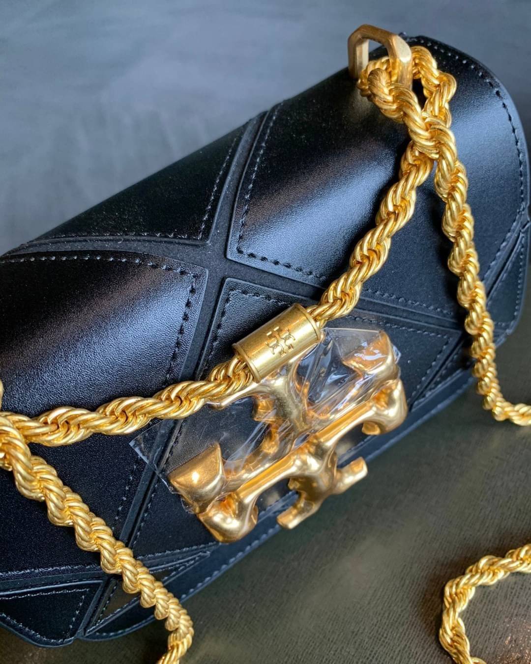 TORY BURCH ELEANOR SMALL SHOULDER BAG / Tory Burch Eleanor quilted shoulder bag น้องเล็ก หรู ดูแพง ลุคไหนๆ ใบนี้เอาอยู่เลยค่าา! Best seller ใครยังไม่มีติดตัว รอบนี้จัดเลยค่าา