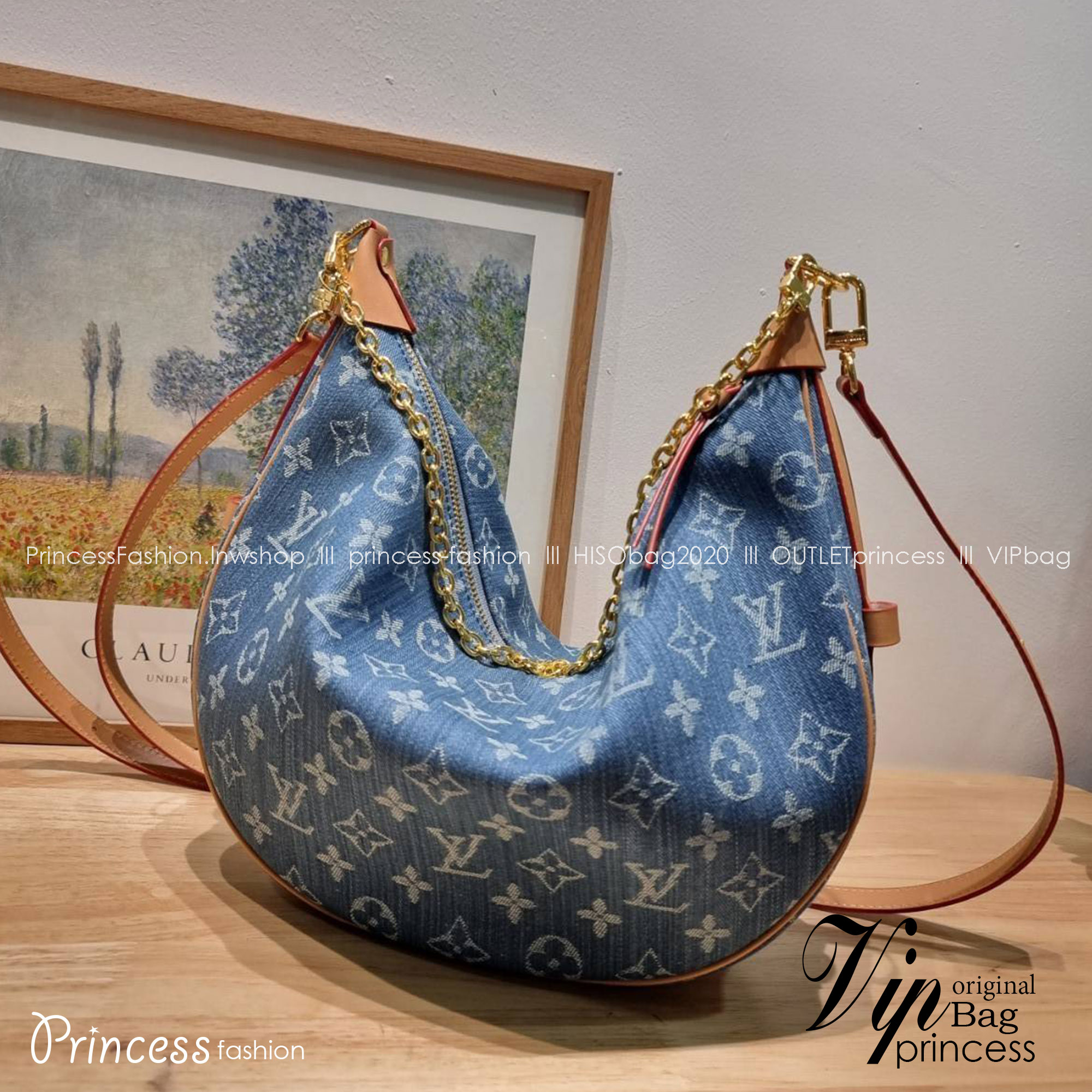 LV loop hobo denim สุดยอดเดอะเบสท์ไอเท็ม กับขนาดใหม่ ใหญ่จุๆ และดีไซน์ยอดฮิตสำหรับซัมเมอร์นี้ กับกระเป๋าสะพายทรงบาแกตต์ สวยหรู ดูแพงมาแต่ไกล