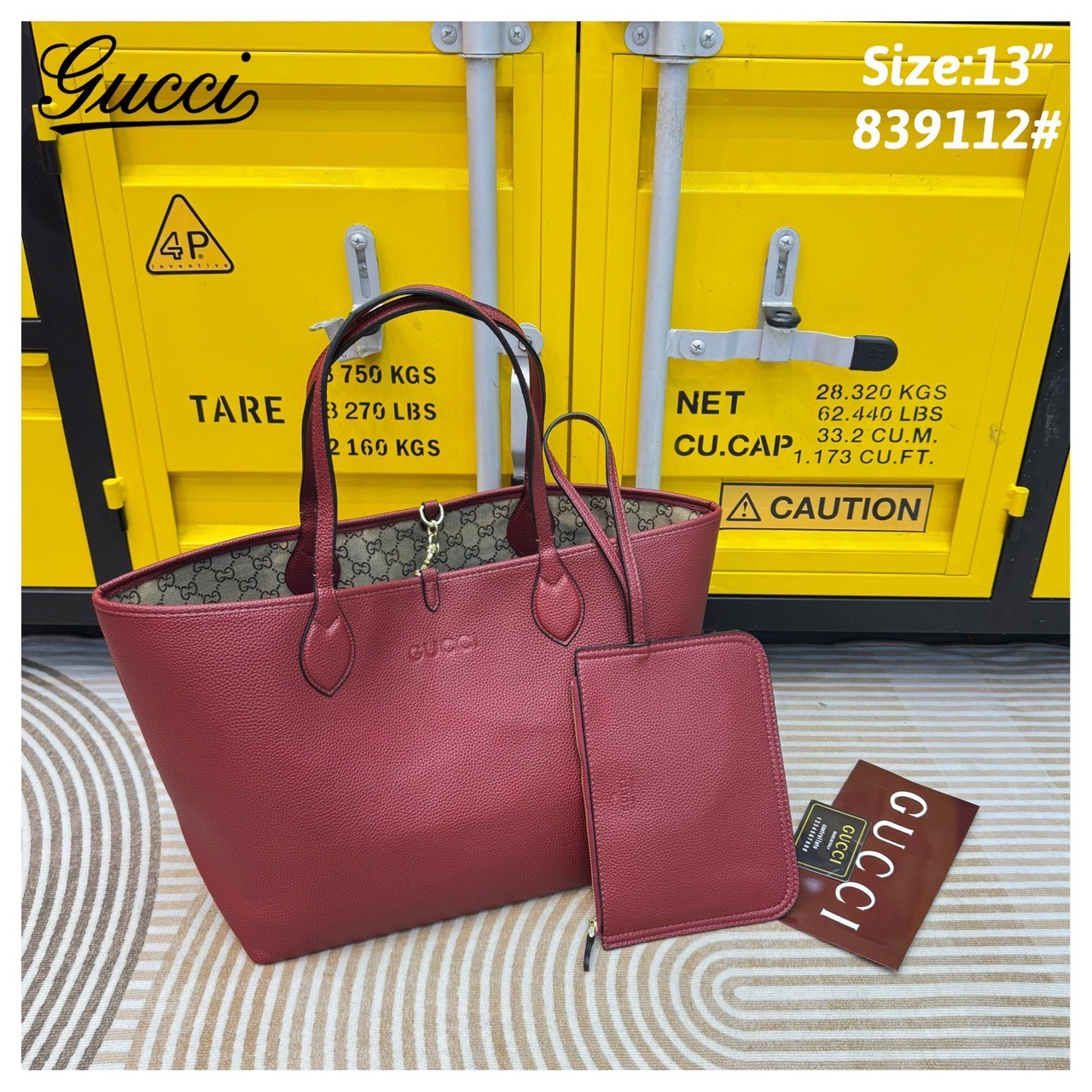 Gucci Totissima medium reversible tote bag / Gucci Tote Bag กระเป๋าทรงสะพายทรงโท้ท ใช้งานได้ 2 ด้าน ดีไซน์ใหม่ล่าสุด ด้านหนัง และด้านแควสวยลายโลโก้ สวยหรูเรียบง่าย มาพร้อมใบเล็กเข้าเซ็ท