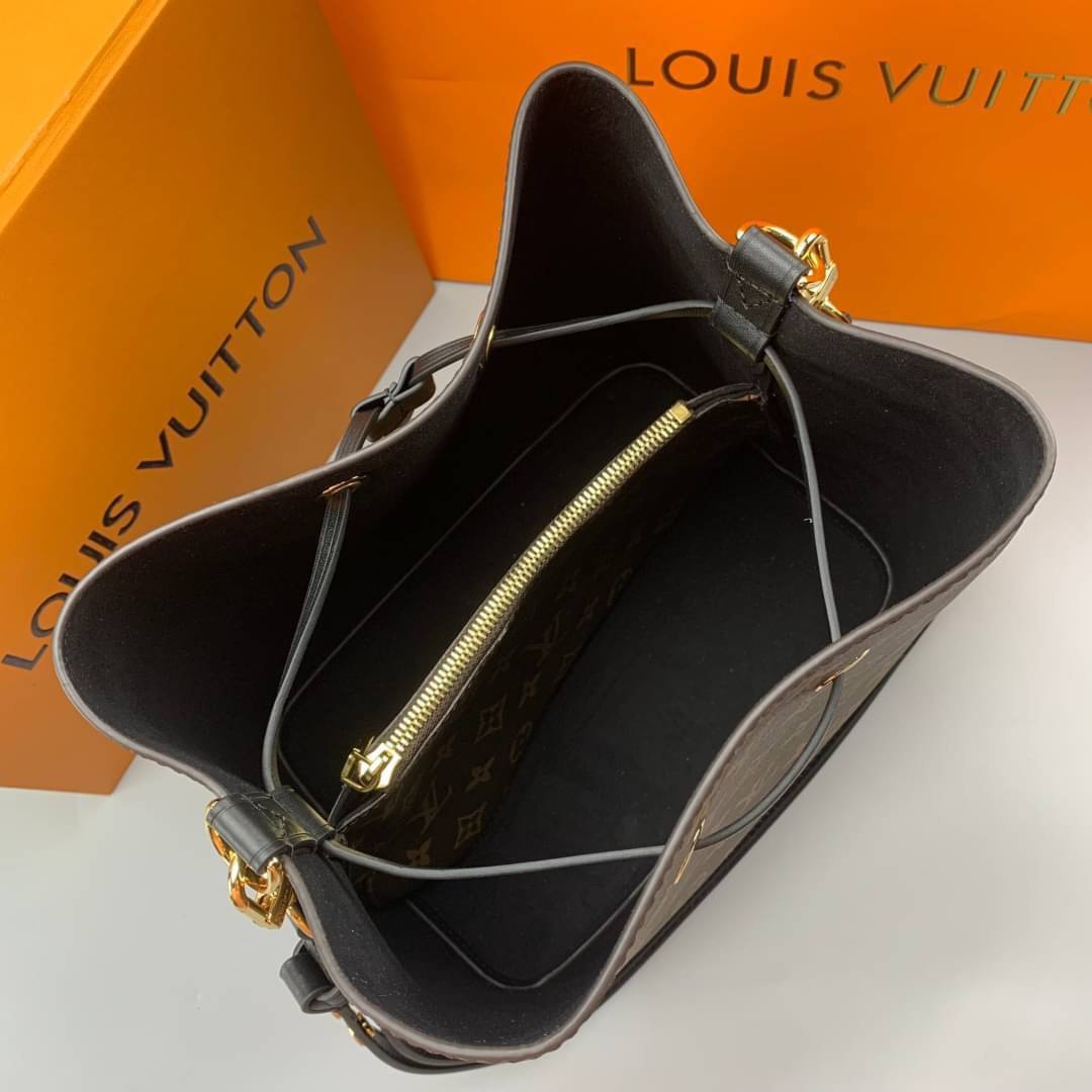 LOUIS VUITTON NEONOE MM งานหนังแท้ สวยคมทุกมุมมอง ภาพสินค้าถ่ายจากงานจริง ORIGINAL GRADE เกรดสลับใบจริง