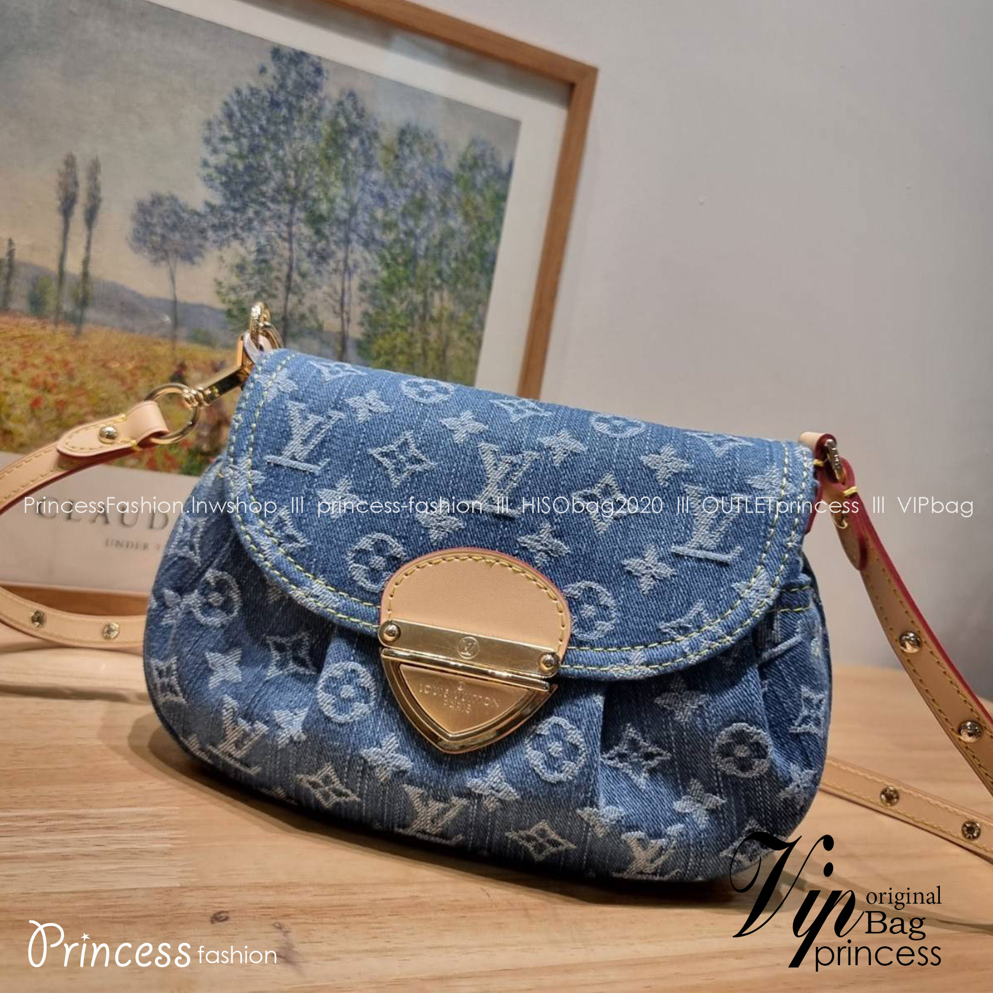 LV Sunset Denim Bag / LV Sunset Monogram Denim - Handbags แรงมากฉุดไม่อยู่ กับกระแสคอลใหม่ lvremix ดีไซน์แบบตัวมัม y2k รูปทรง baguette สวยดูแพง ใบนี้ก็ฉ่ำสุดๆ