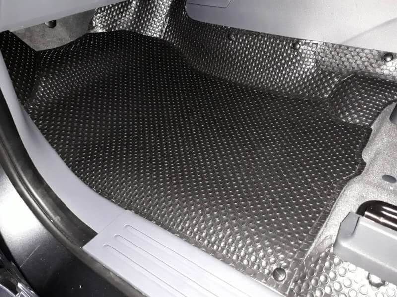 พรมปูพื้นรถยนต์FORD RANGER CAB 2012-2019กระดุมเม็ดเล็กรีดขอบ สีดำ เต็มคัน