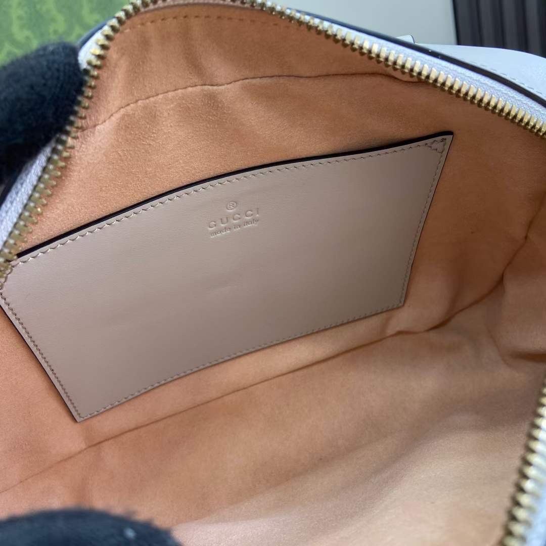 10" GUCCI GG MARMONT SMALL TOP HANDLE BAG กระเป๋าสะพายไหล่ใบใหญ่ หนังลายเชฟร่อนรุ่นใหม่ต้อนรับซัมเมอร์ สวยหรูตามตามแบบฉบับแบรนด์